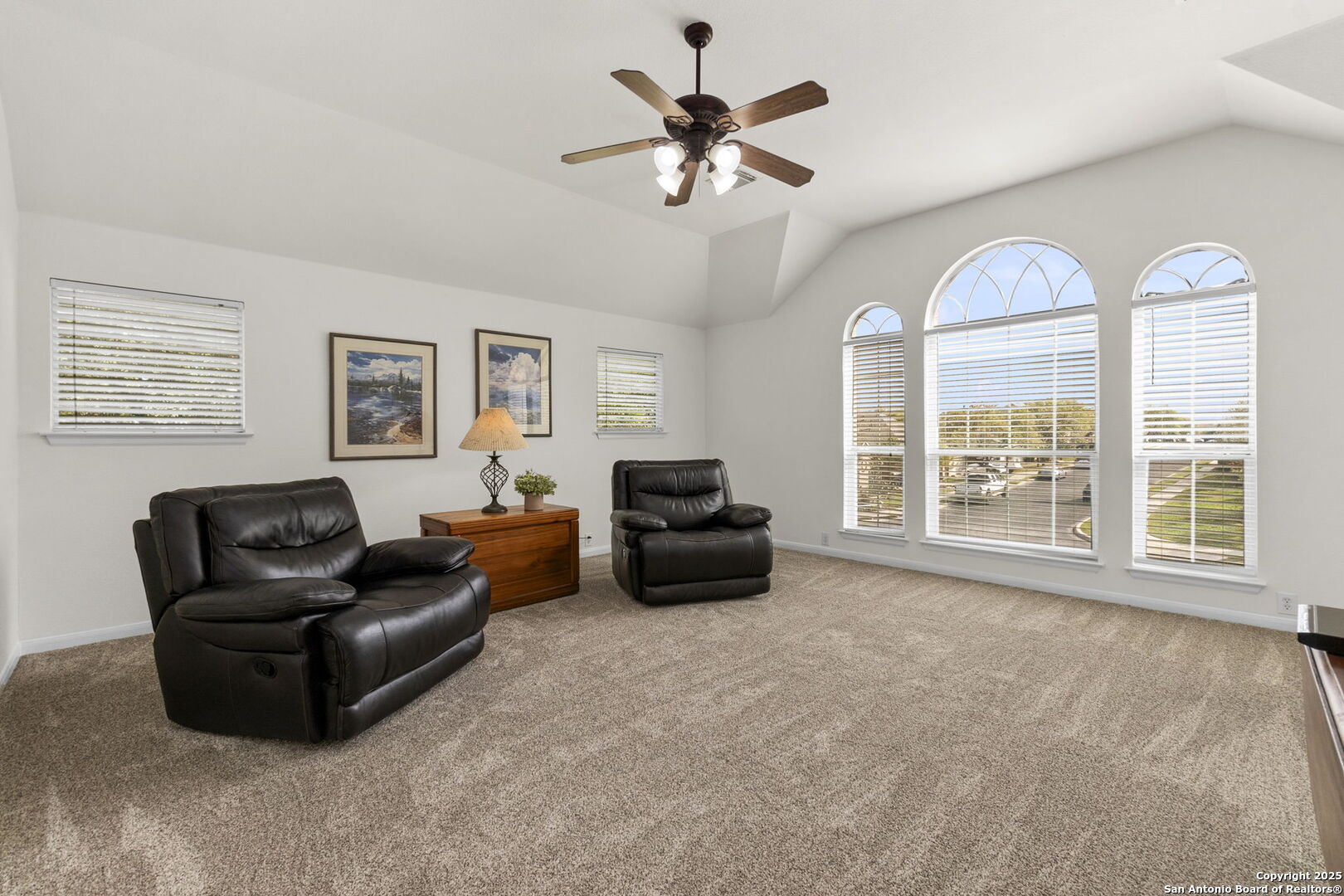 1511 Lookout