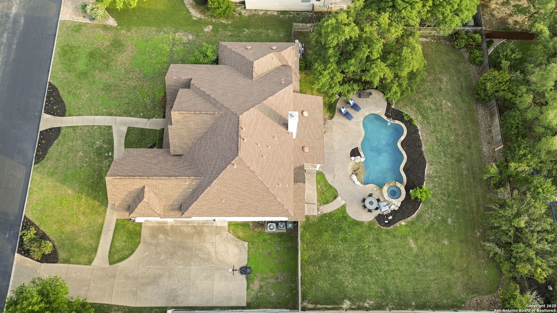 3239 Roan Way