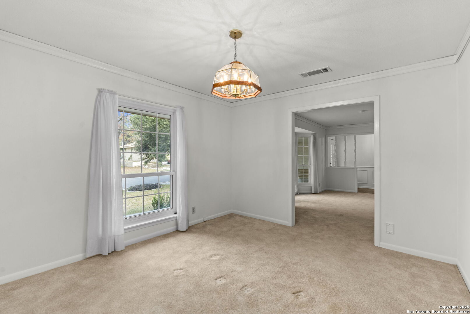 5922 Windhaven