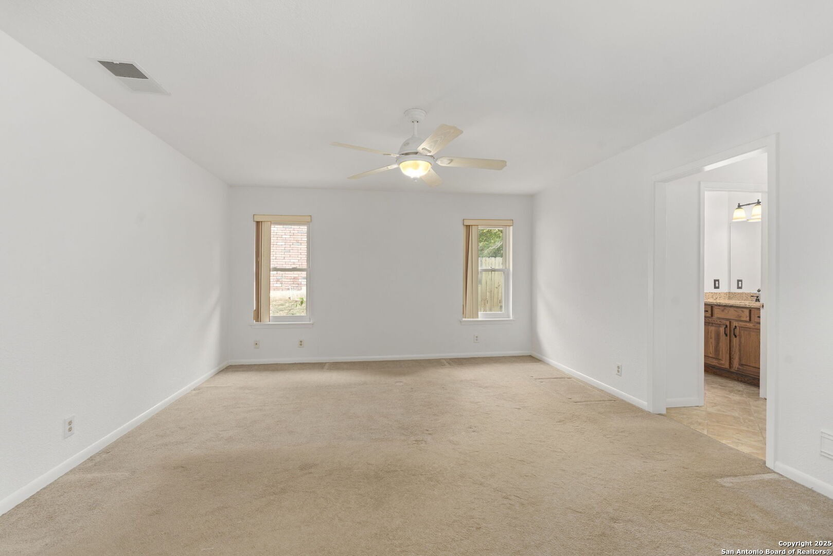 5922 Windhaven