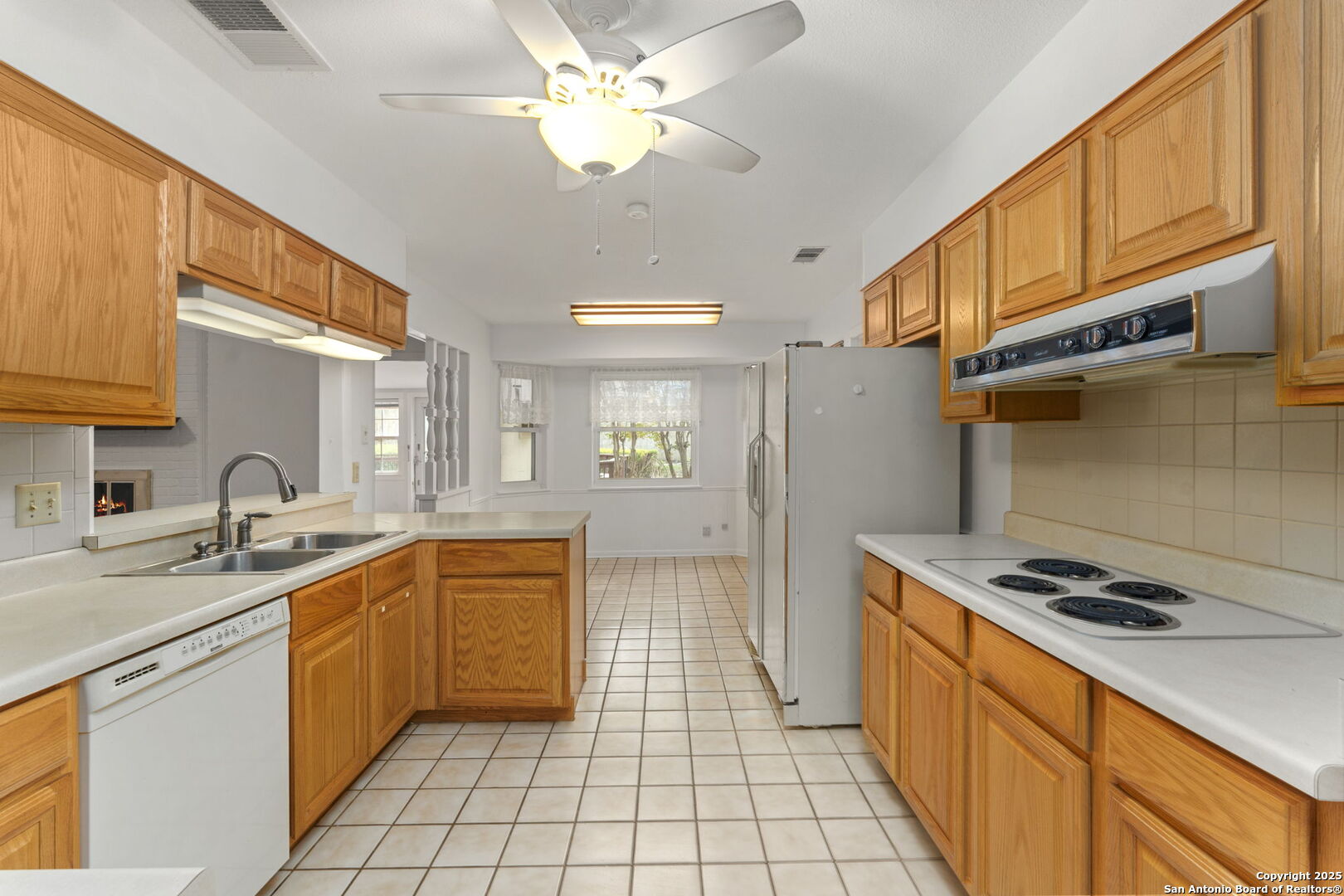 5922 Windhaven