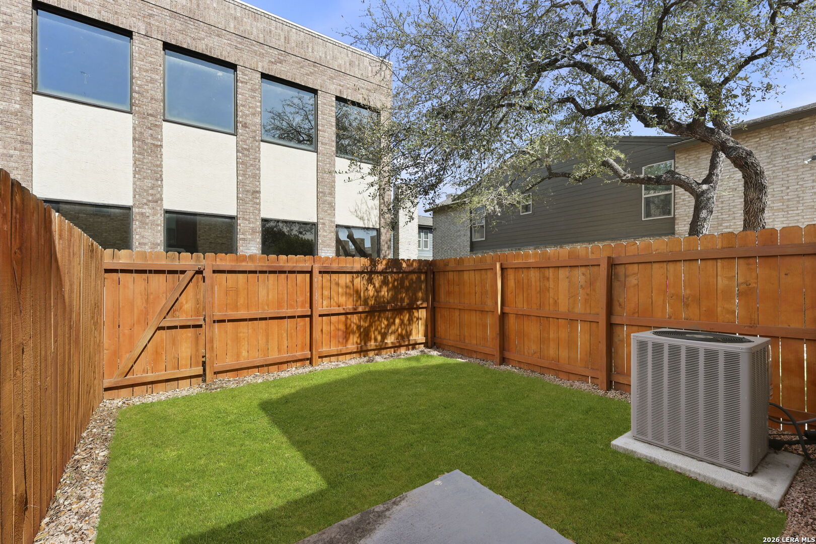 2718 Old Field 304