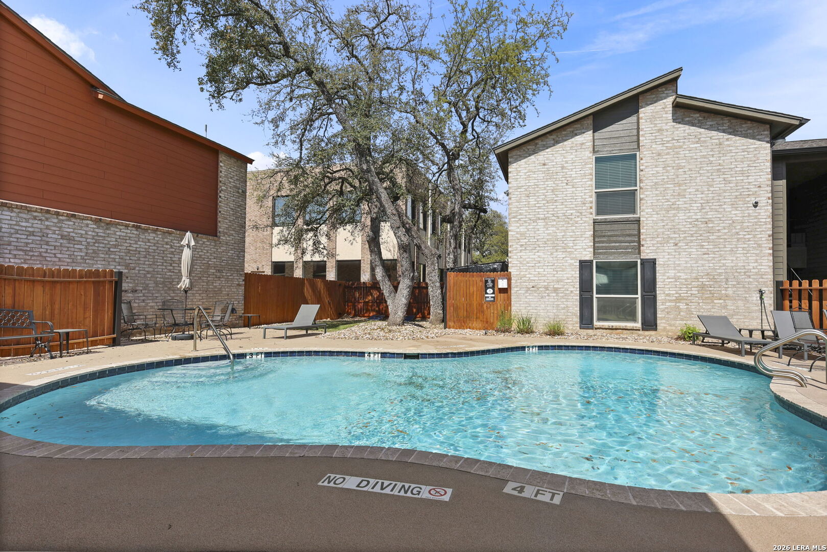 2718 Old Field 304