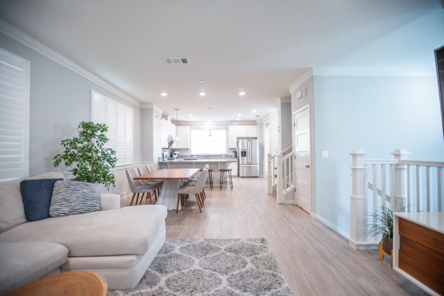 273 William Manly ST