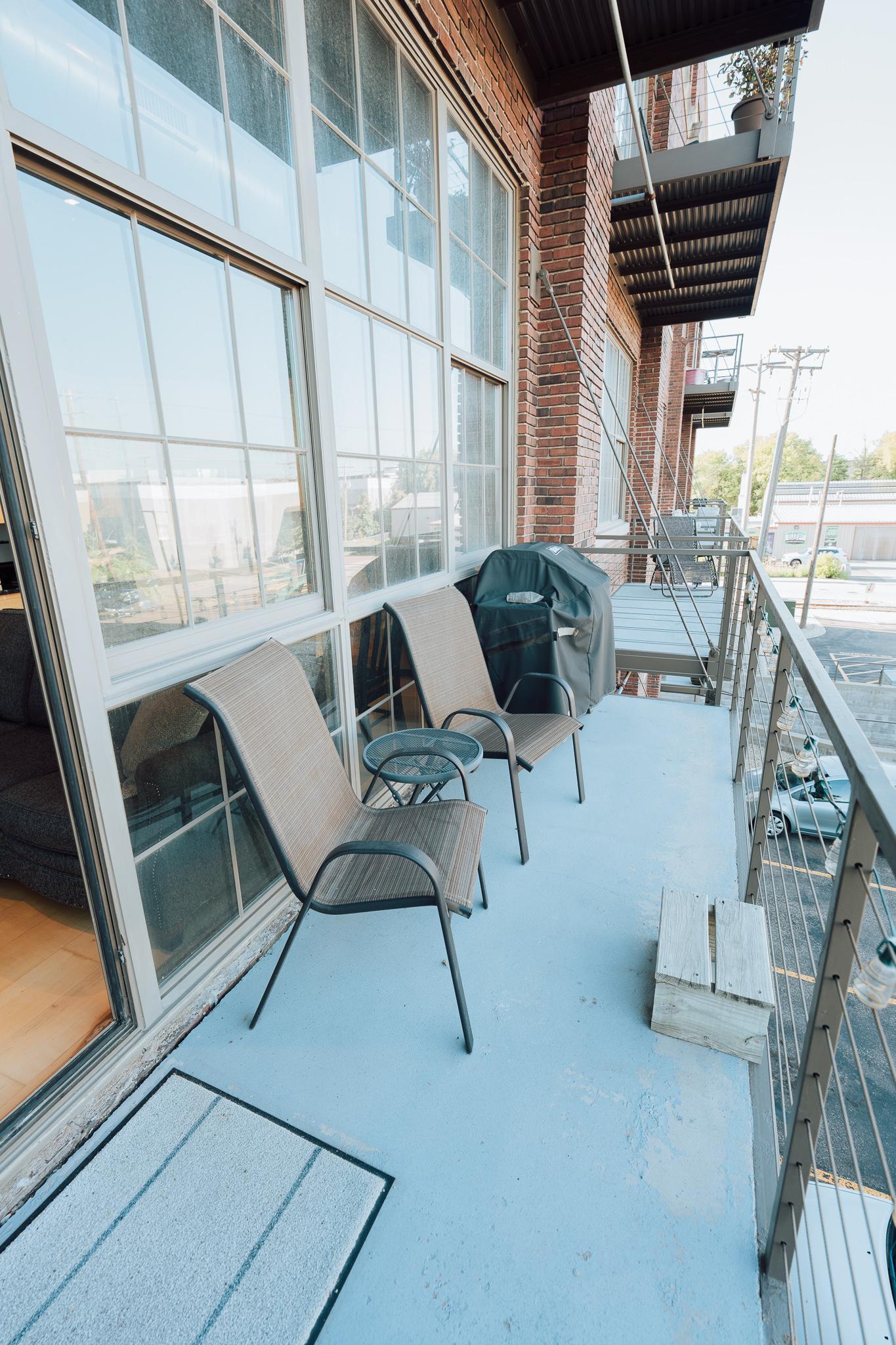 1901 E Hennepin Avenue Unit: 206