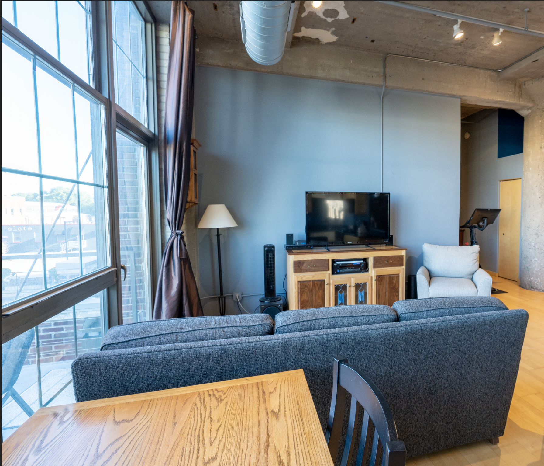 1901 E Hennepin Avenue Unit: 206