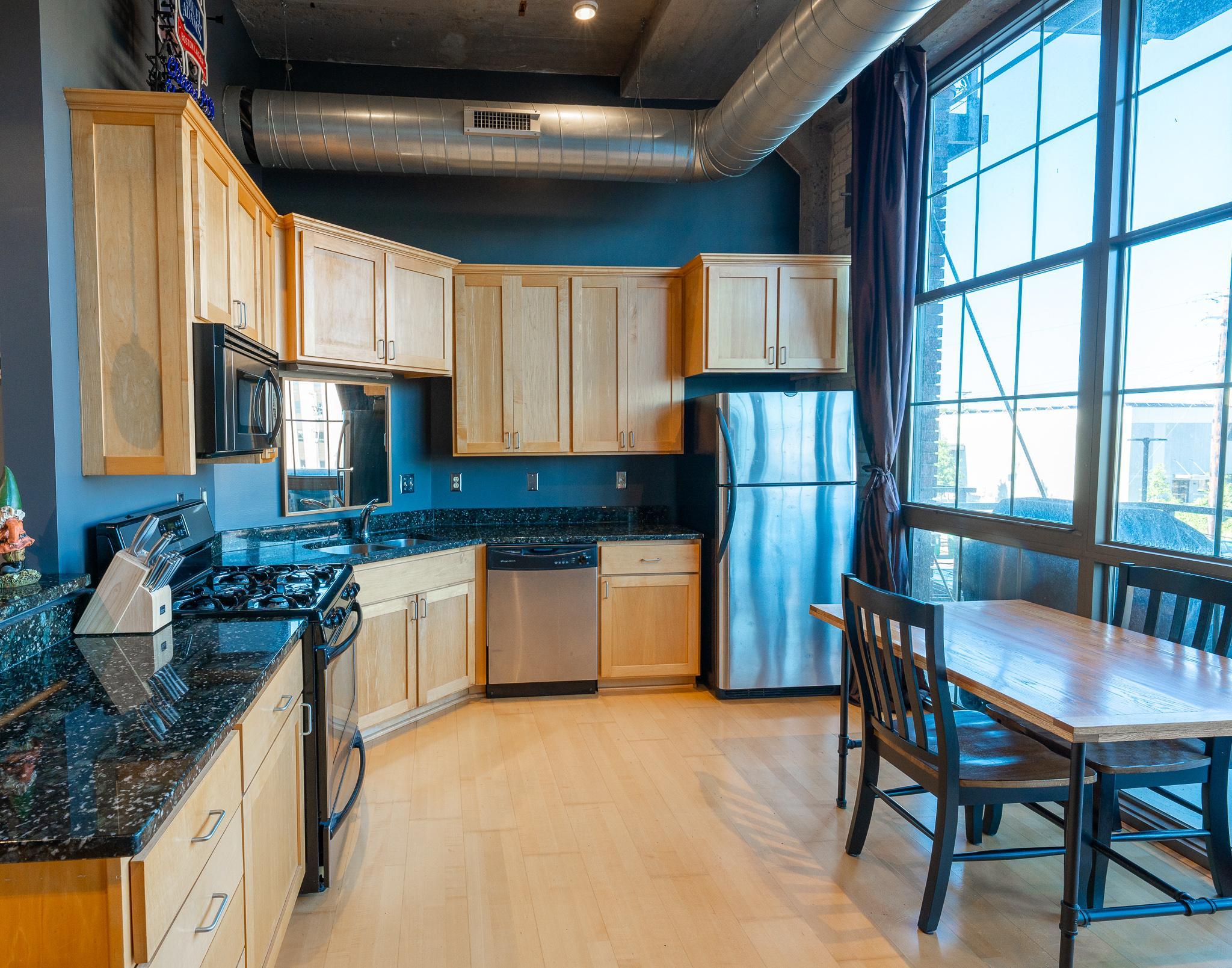 1901 E Hennepin Avenue Unit: 206