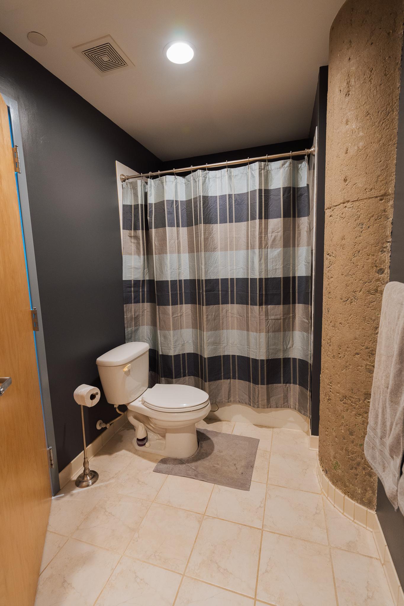 1901 E Hennepin Avenue Unit: 206