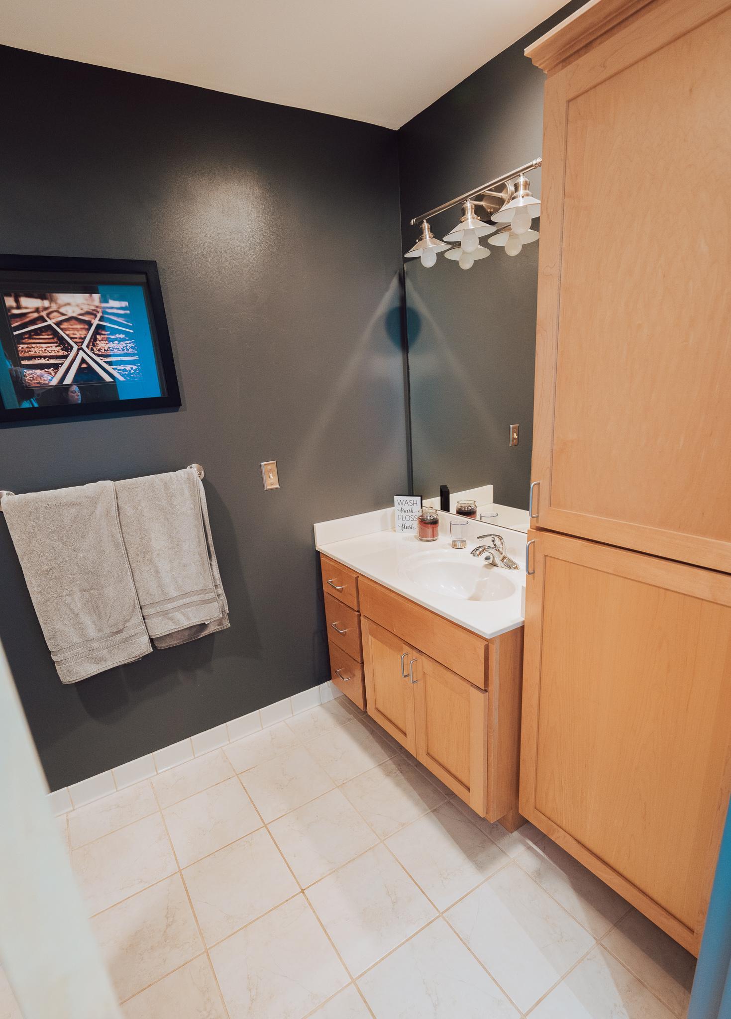 1901 E Hennepin Avenue Unit: 206