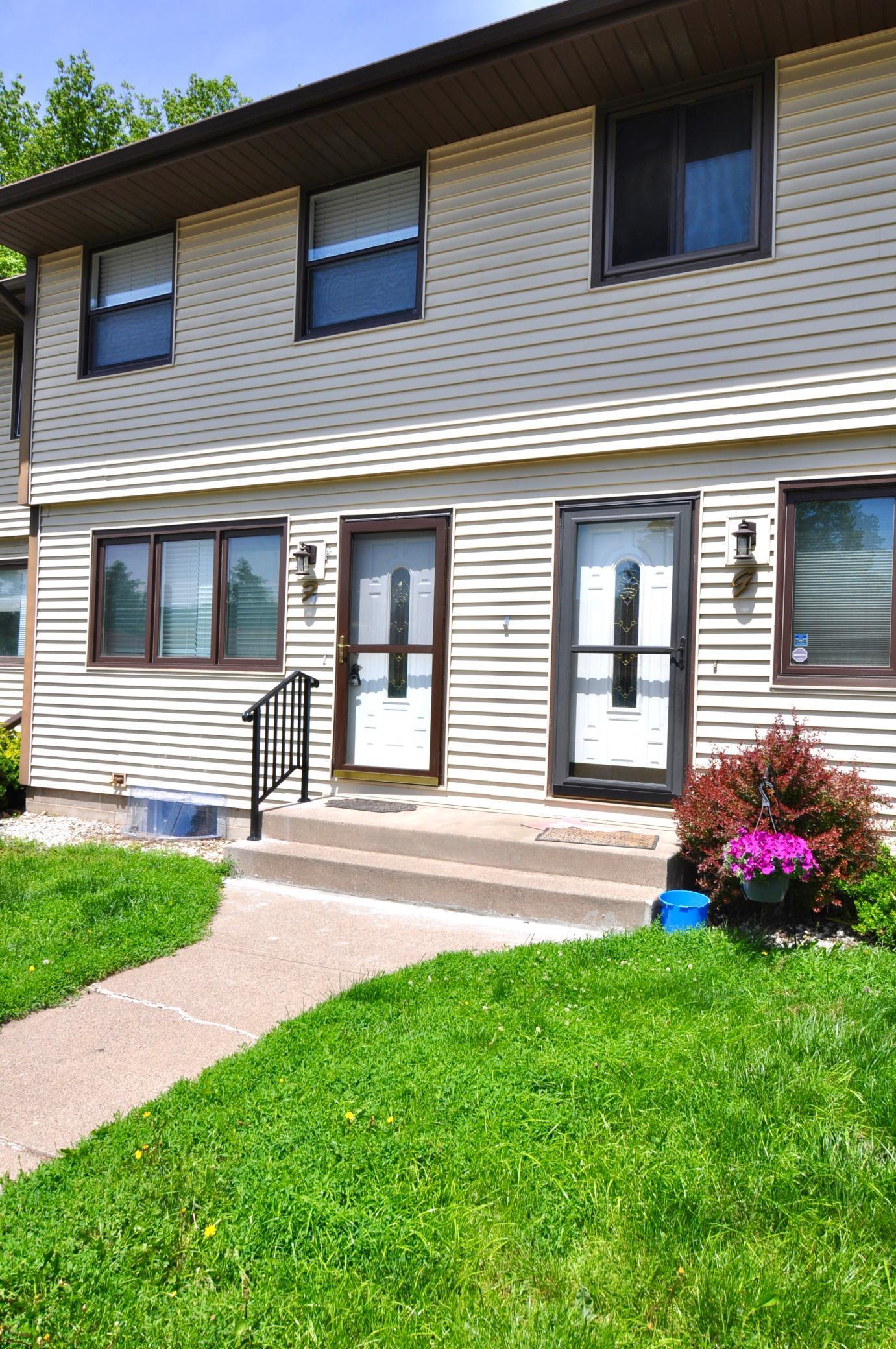 1477 Arkwright Street Unit: F