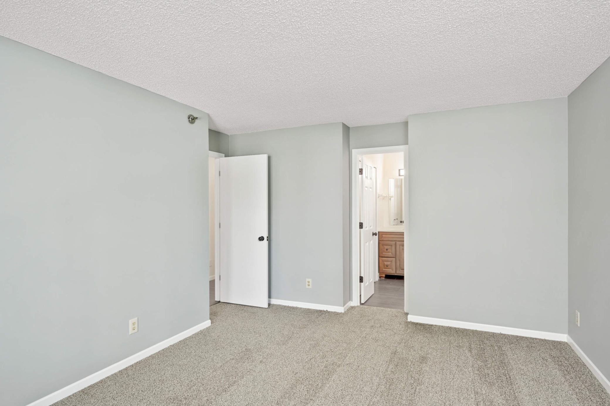 2577 Heritage Drive Unit: 108