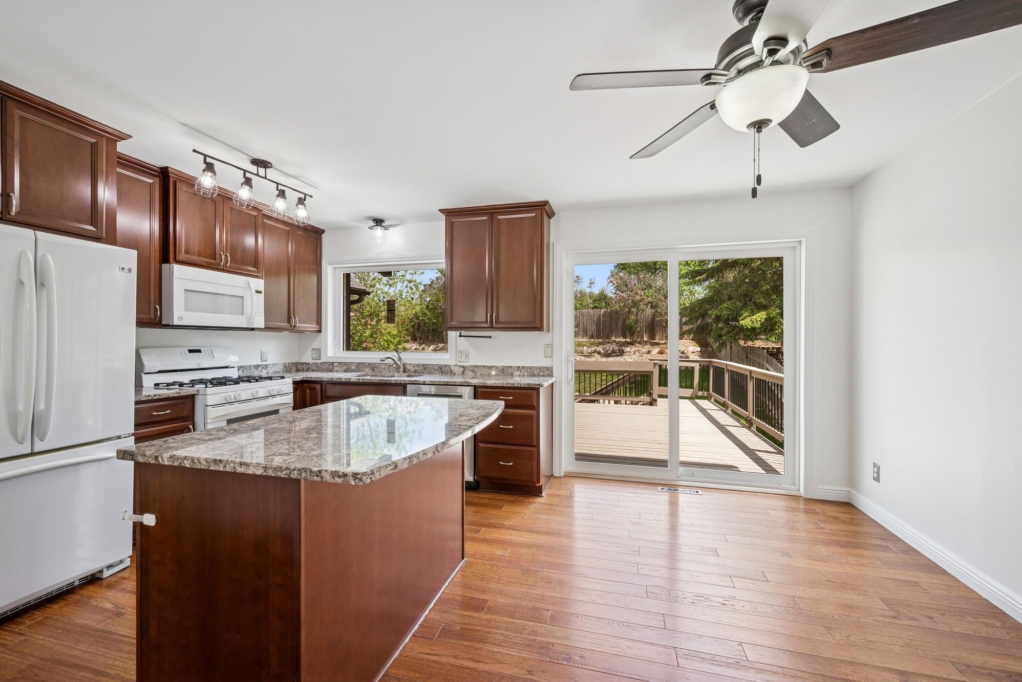 3876 Westbury Lane