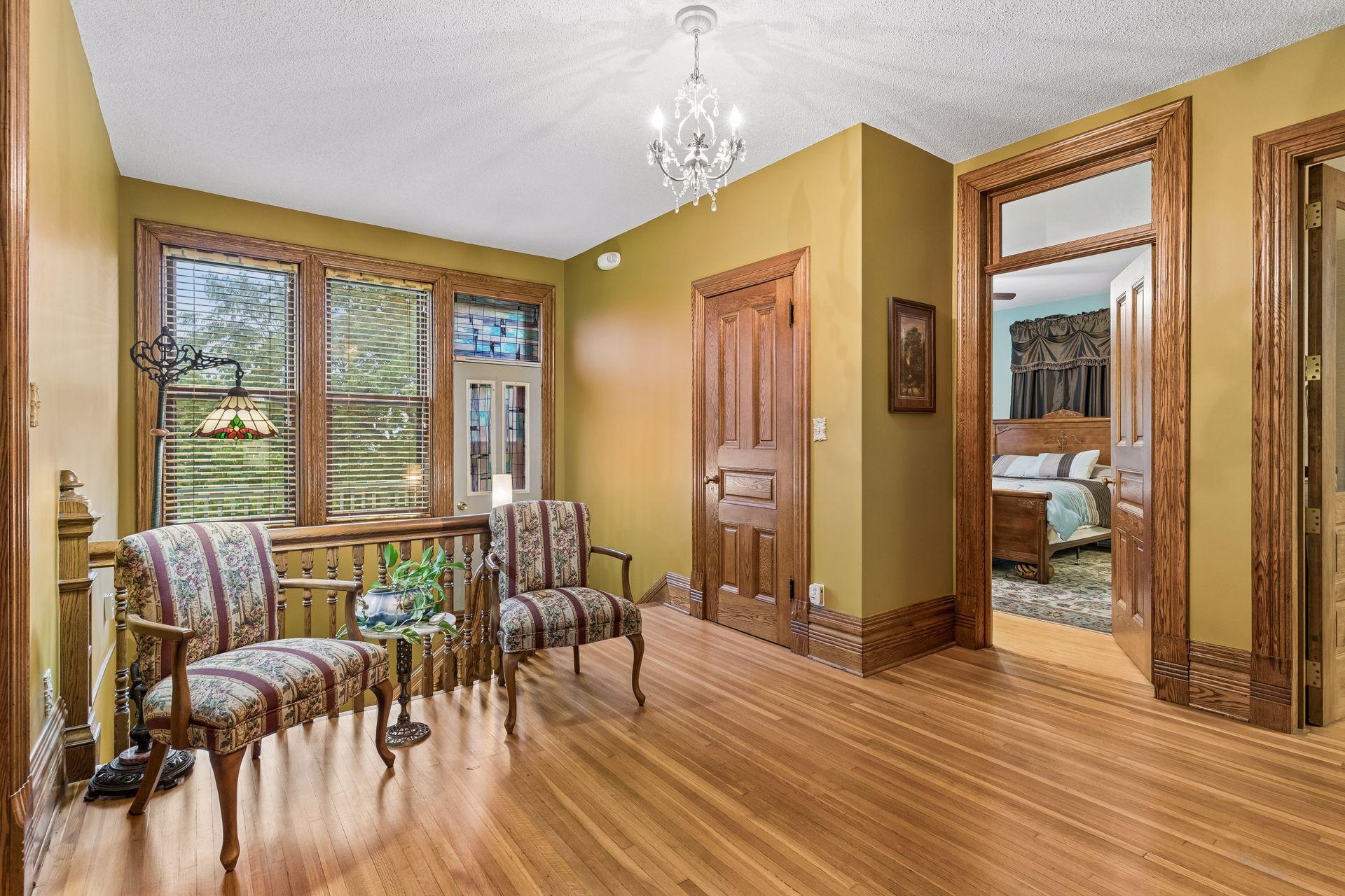 8 Bates Avenue