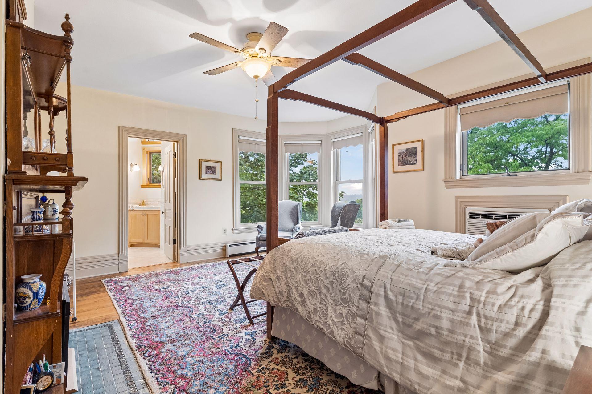 8 Bates Avenue