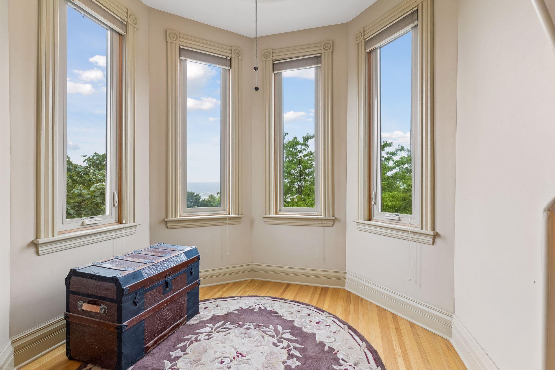 8 Bates Avenue