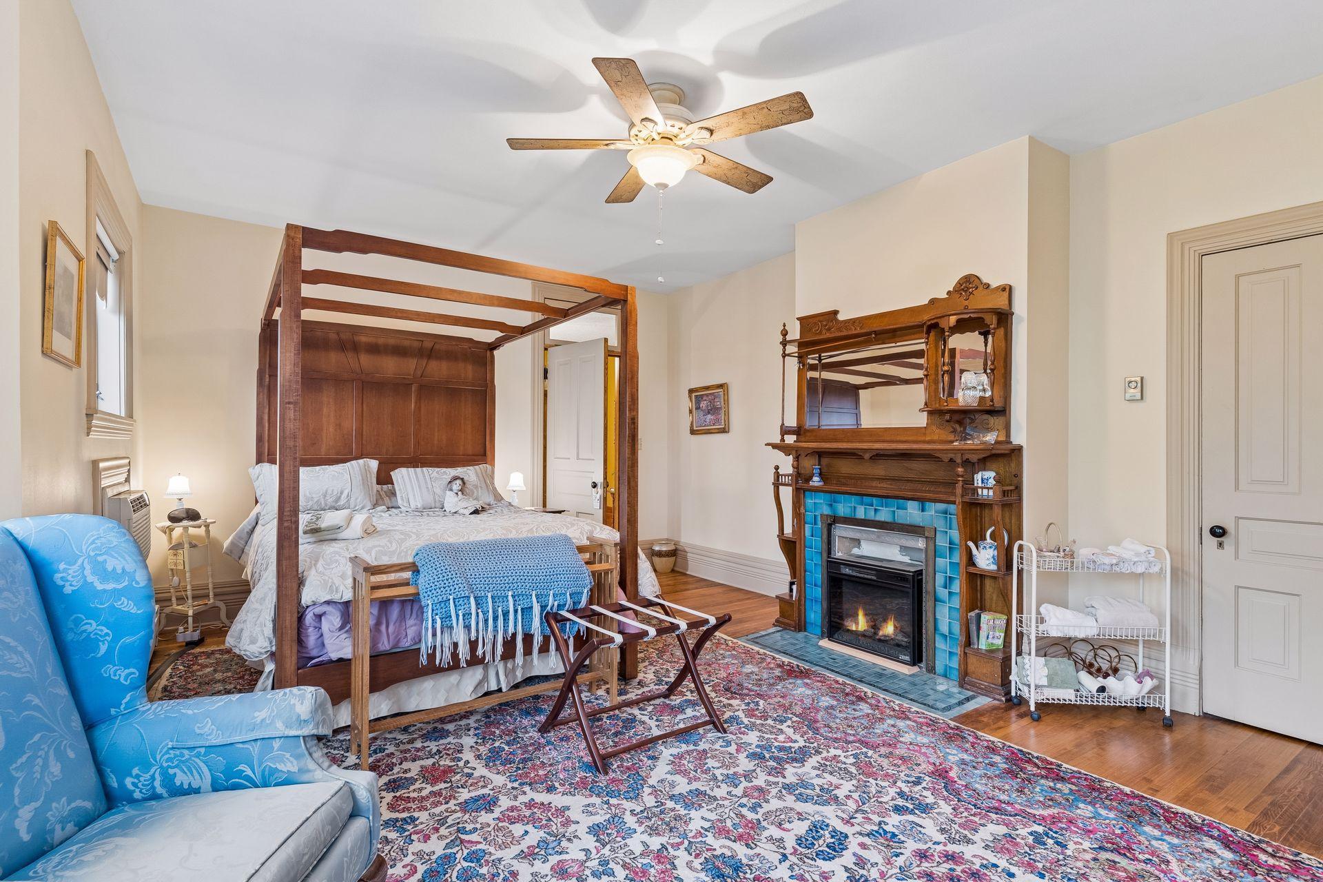 8 Bates Avenue
