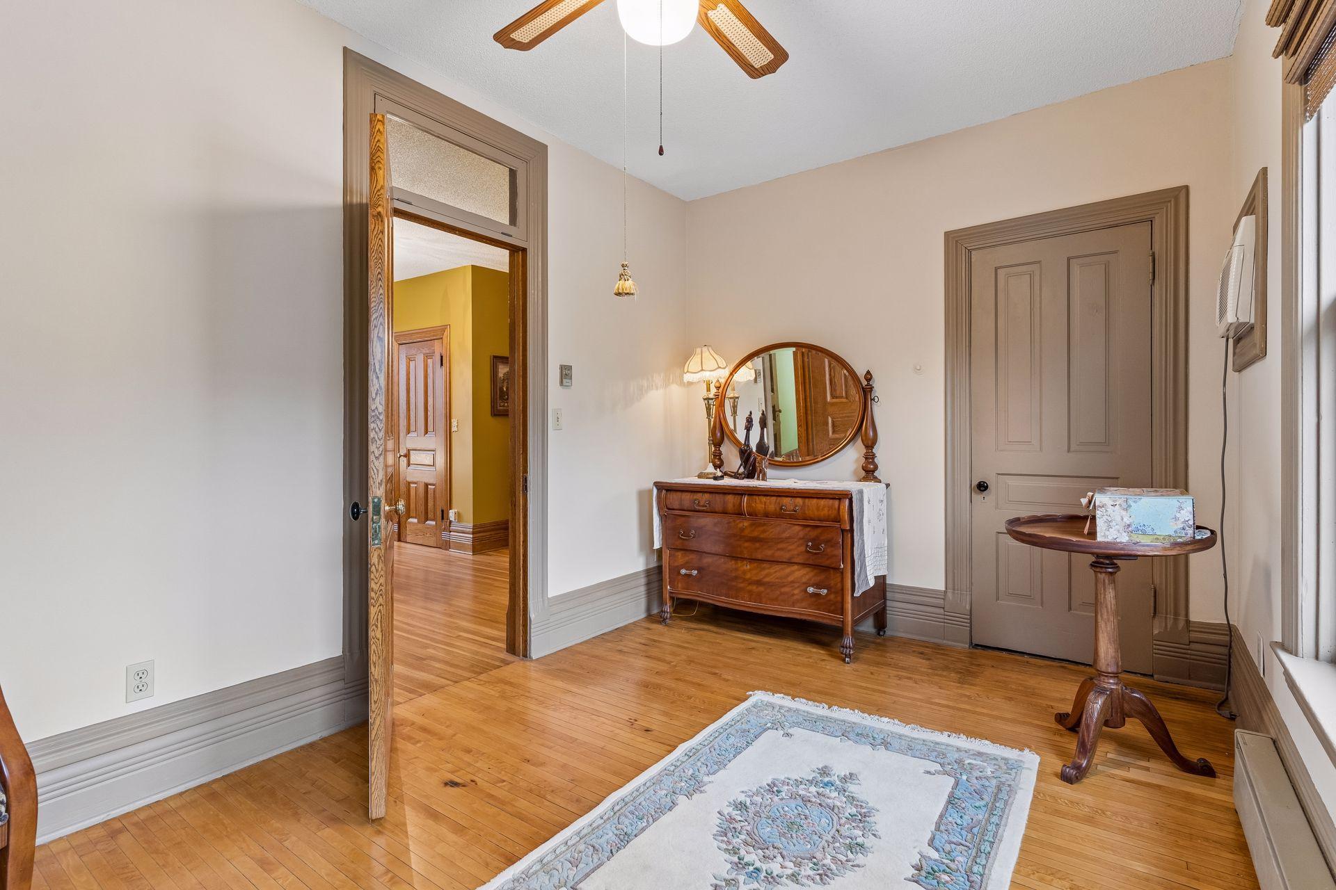8 Bates Avenue