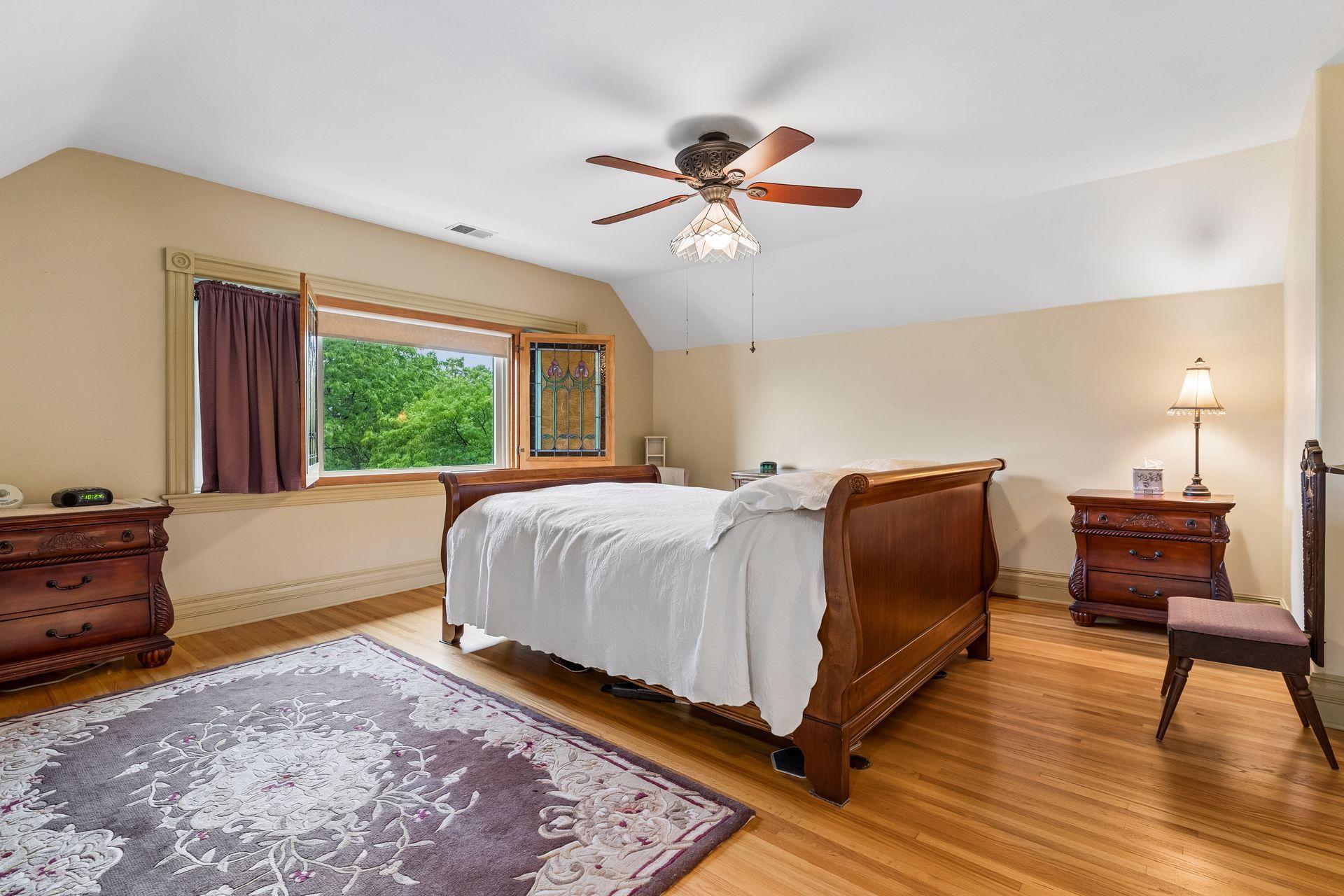 8 Bates Avenue