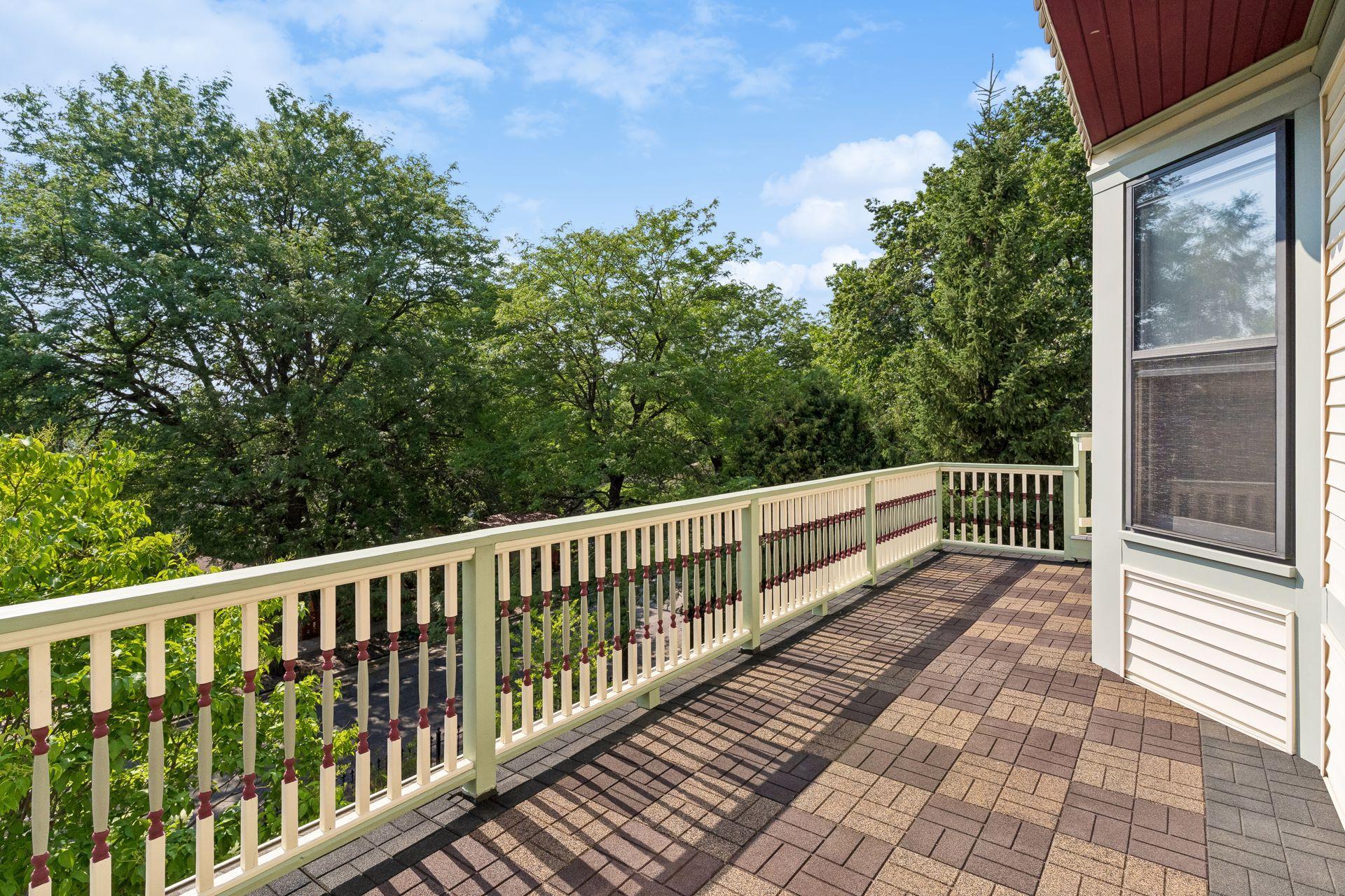 8 Bates Avenue