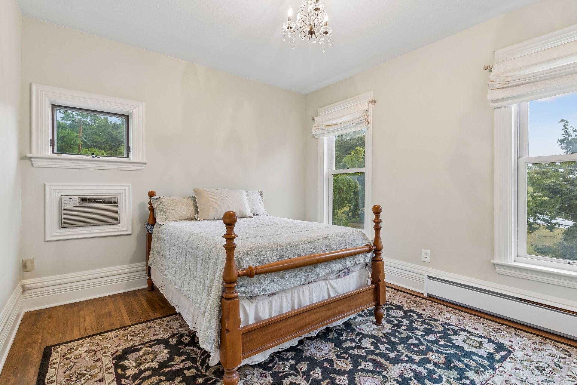 8 Bates Avenue