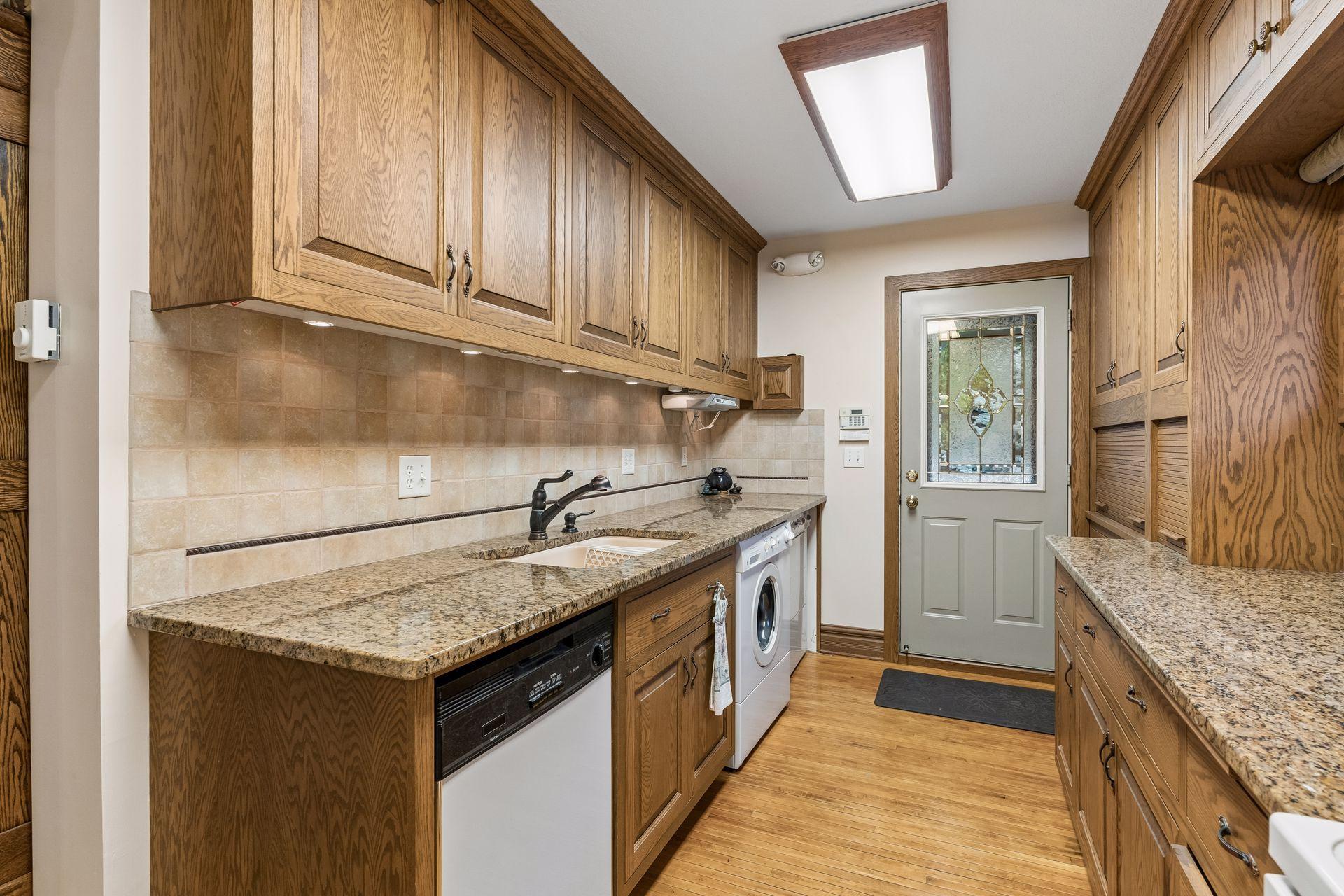 8 Bates Avenue