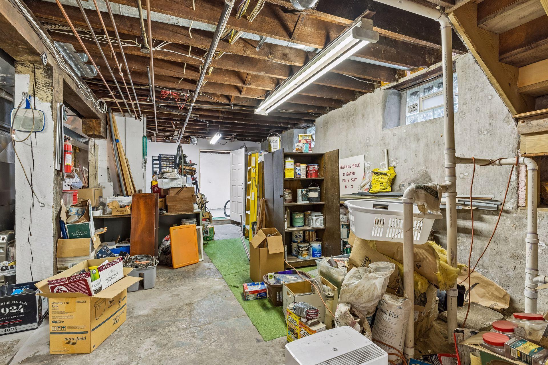 8 Bates Avenue