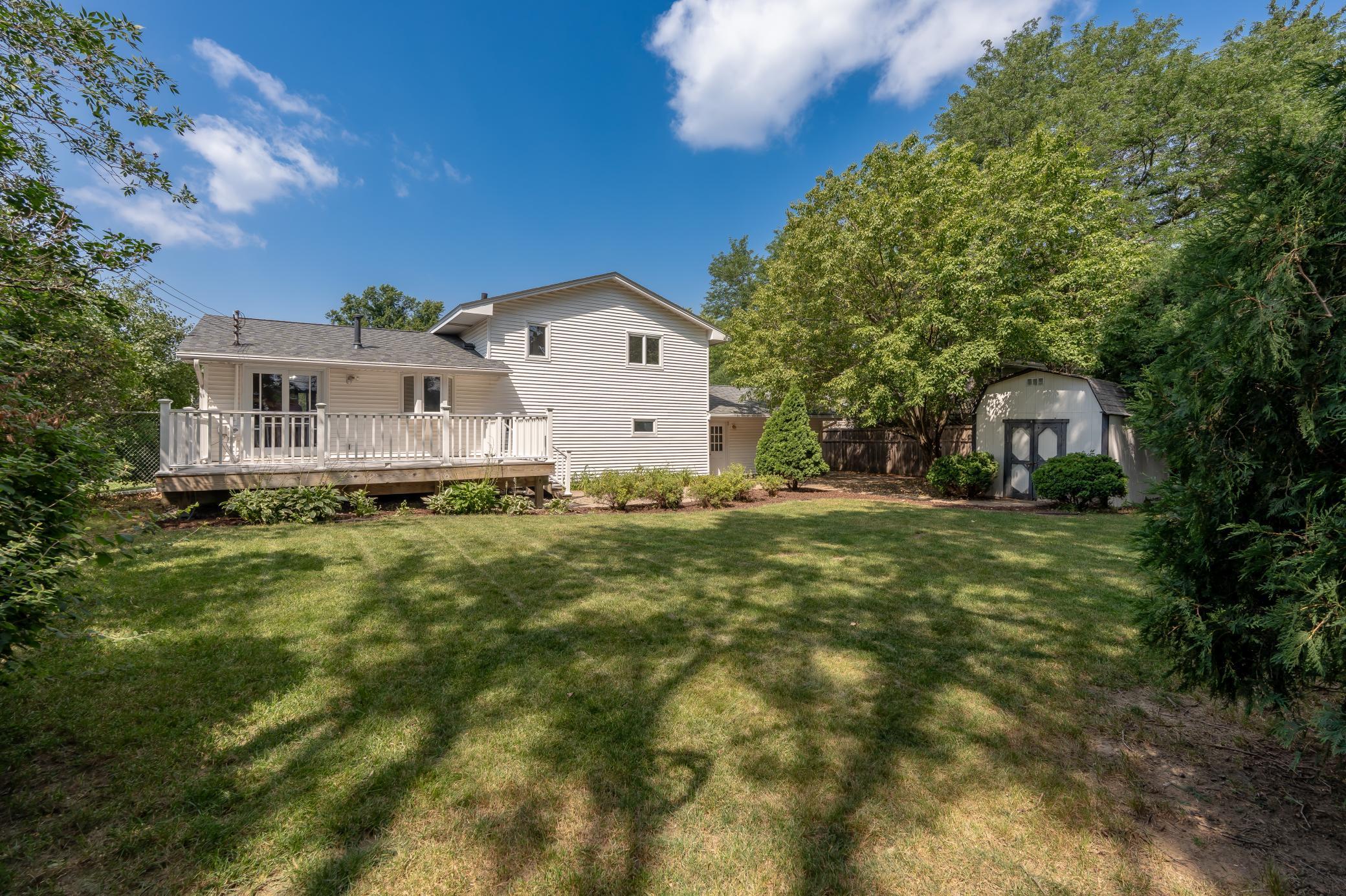 1281 Pinewood Drive