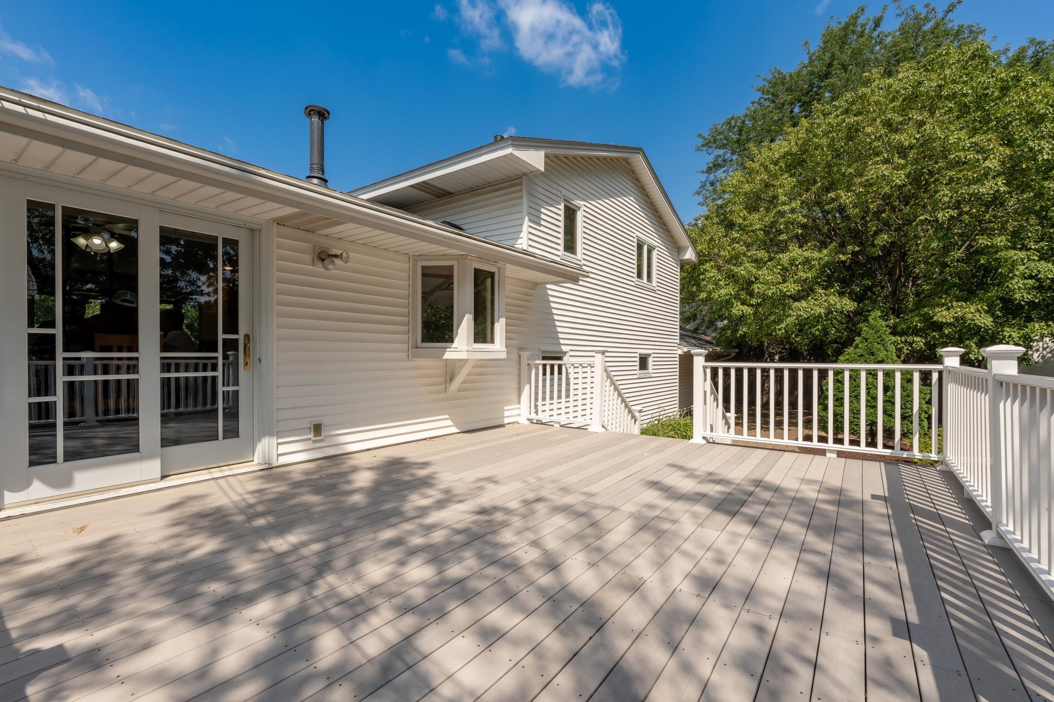 1281 Pinewood Drive