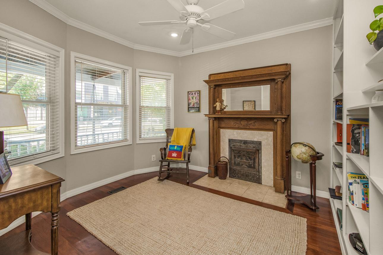929 Selby Avenue