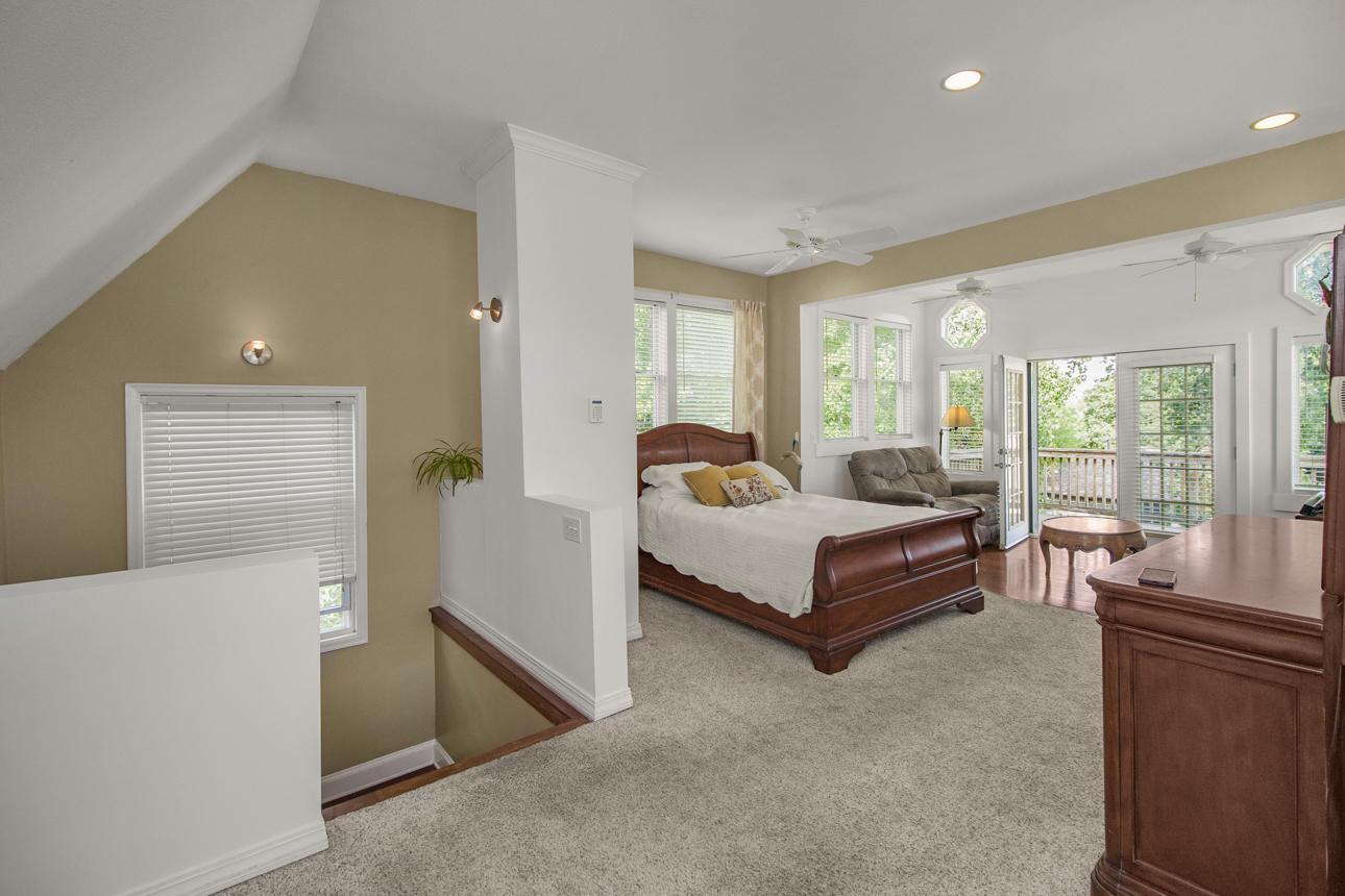 929 Selby Avenue