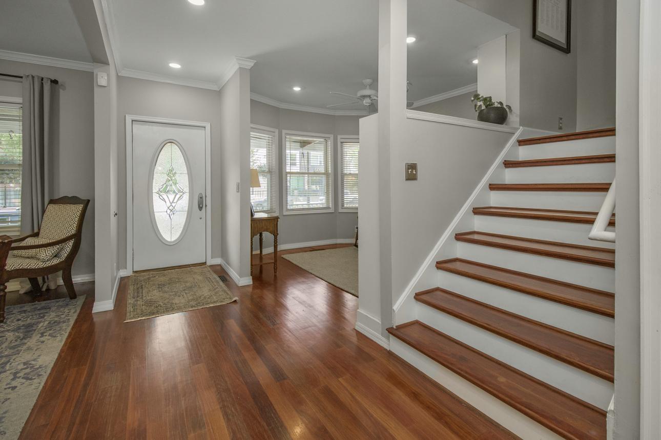 929 Selby Avenue