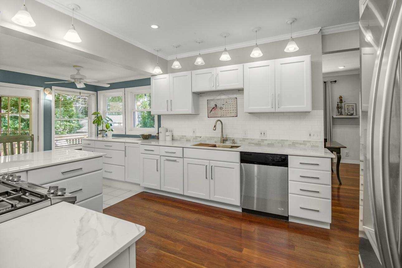 929 Selby Avenue