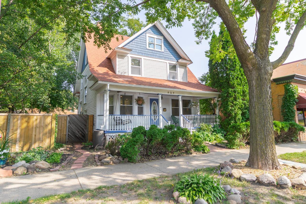 929 Selby Avenue