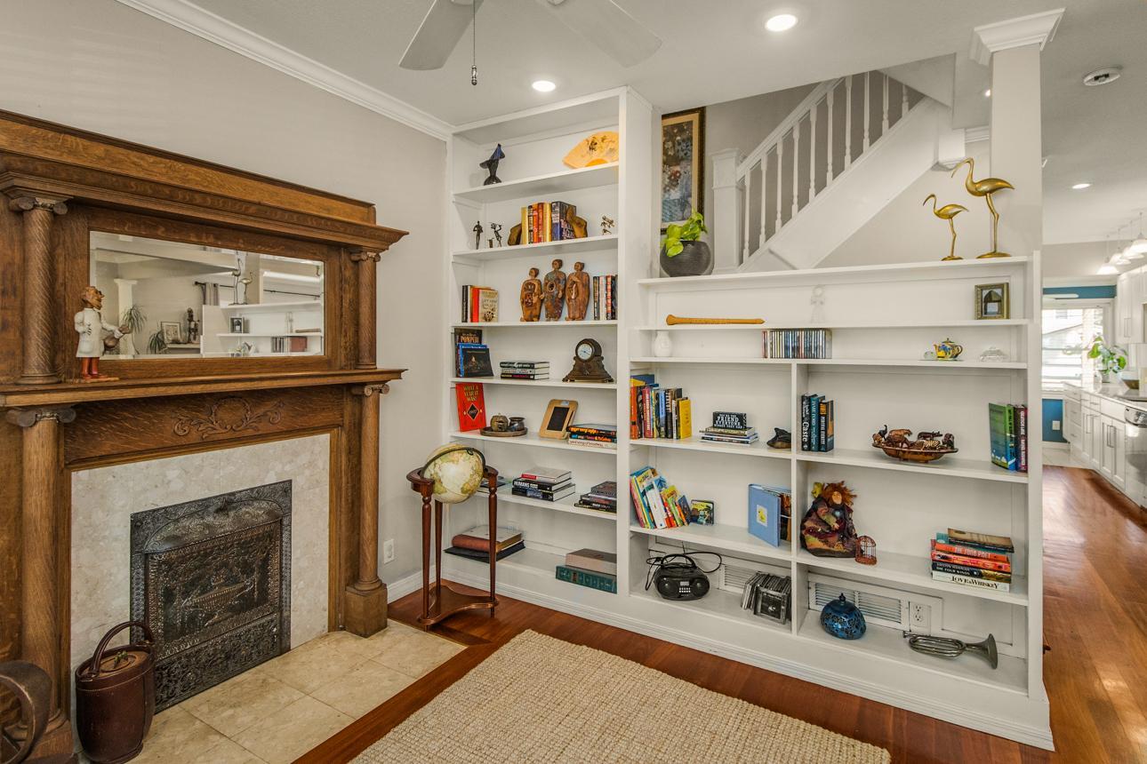 929 Selby Avenue