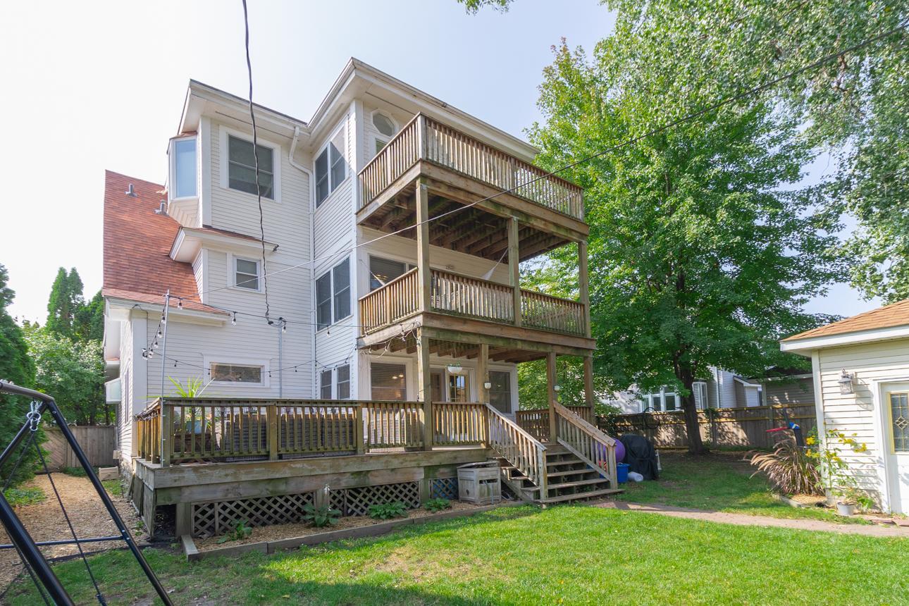 929 Selby Avenue