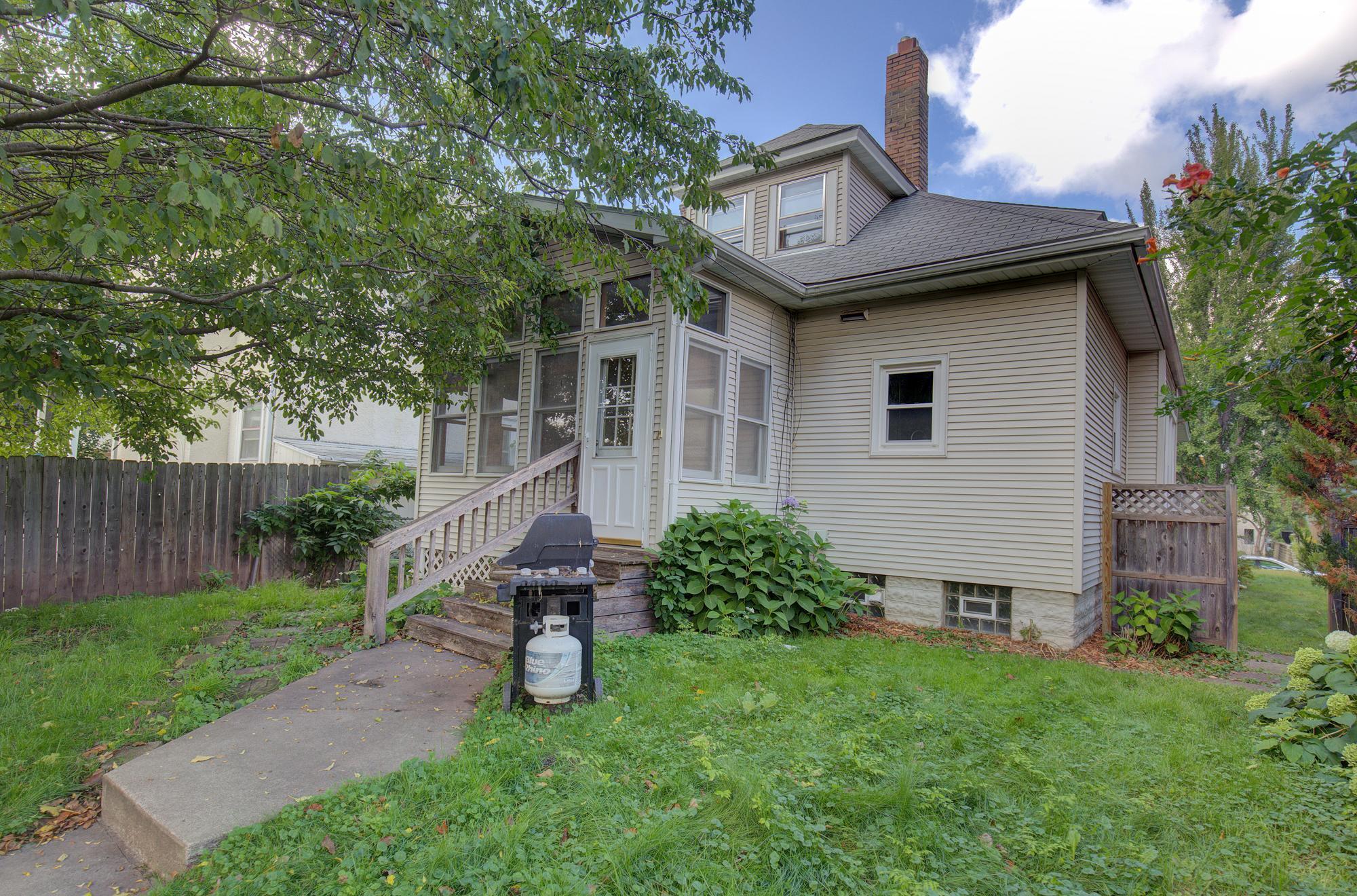 2098 Marshall Avenue