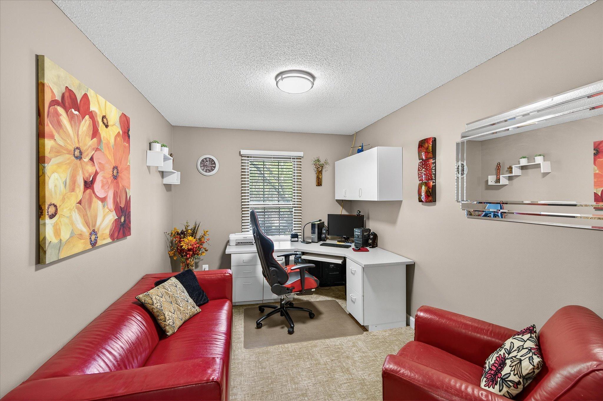 11058 Oregon Curve