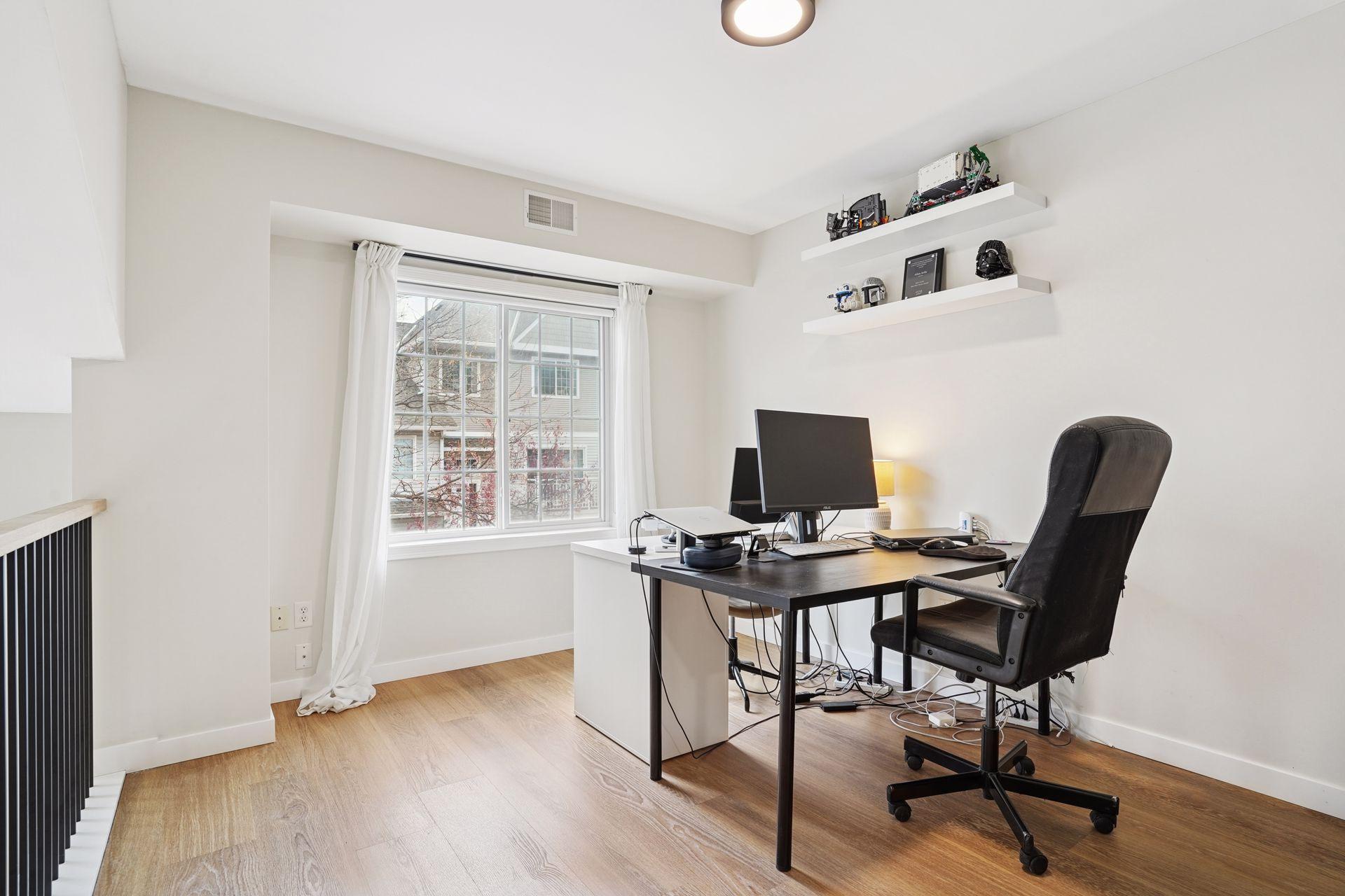 7615 Garfield Avenue Unit: 5