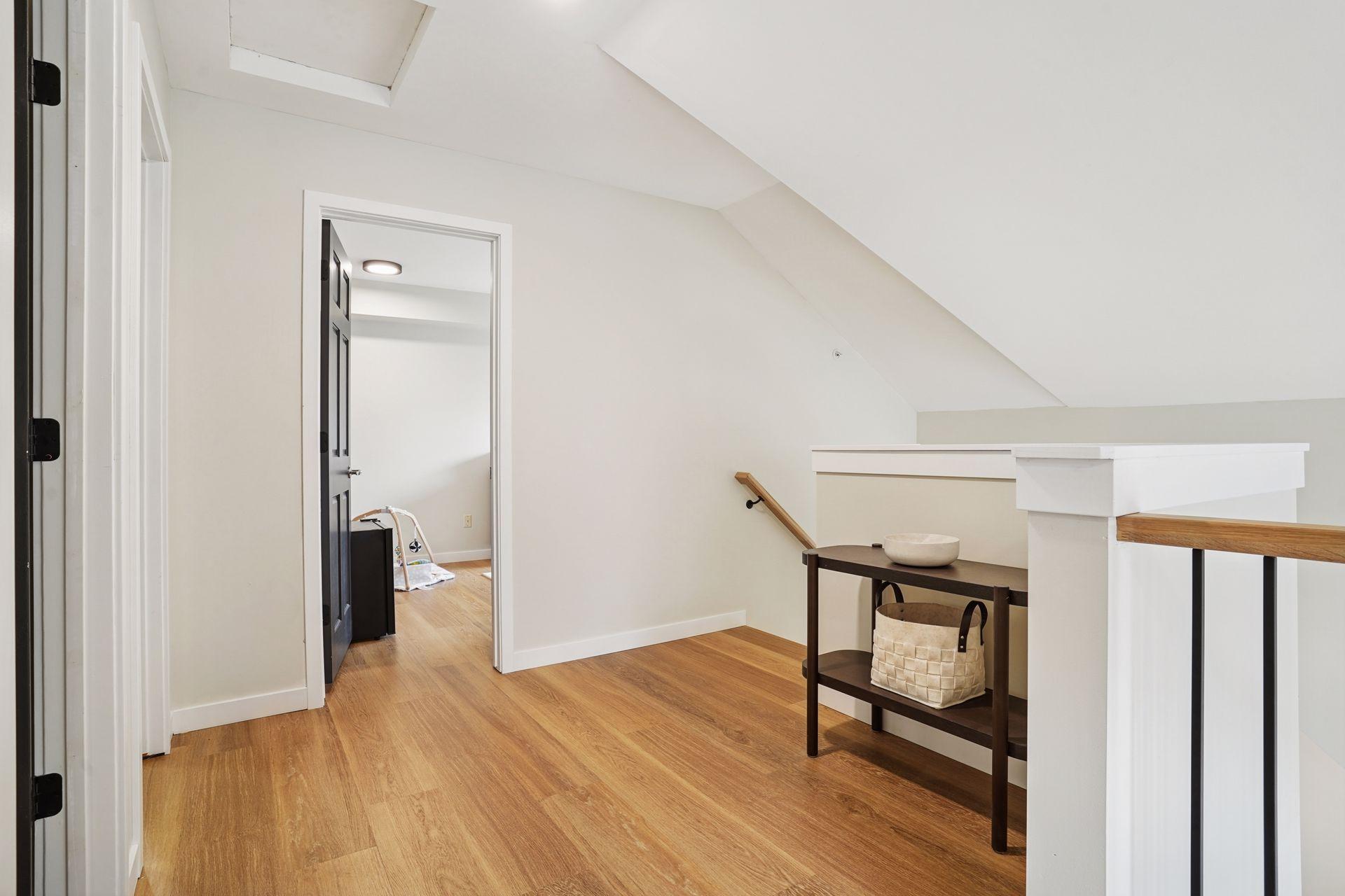 7615 Garfield Avenue Unit: 5