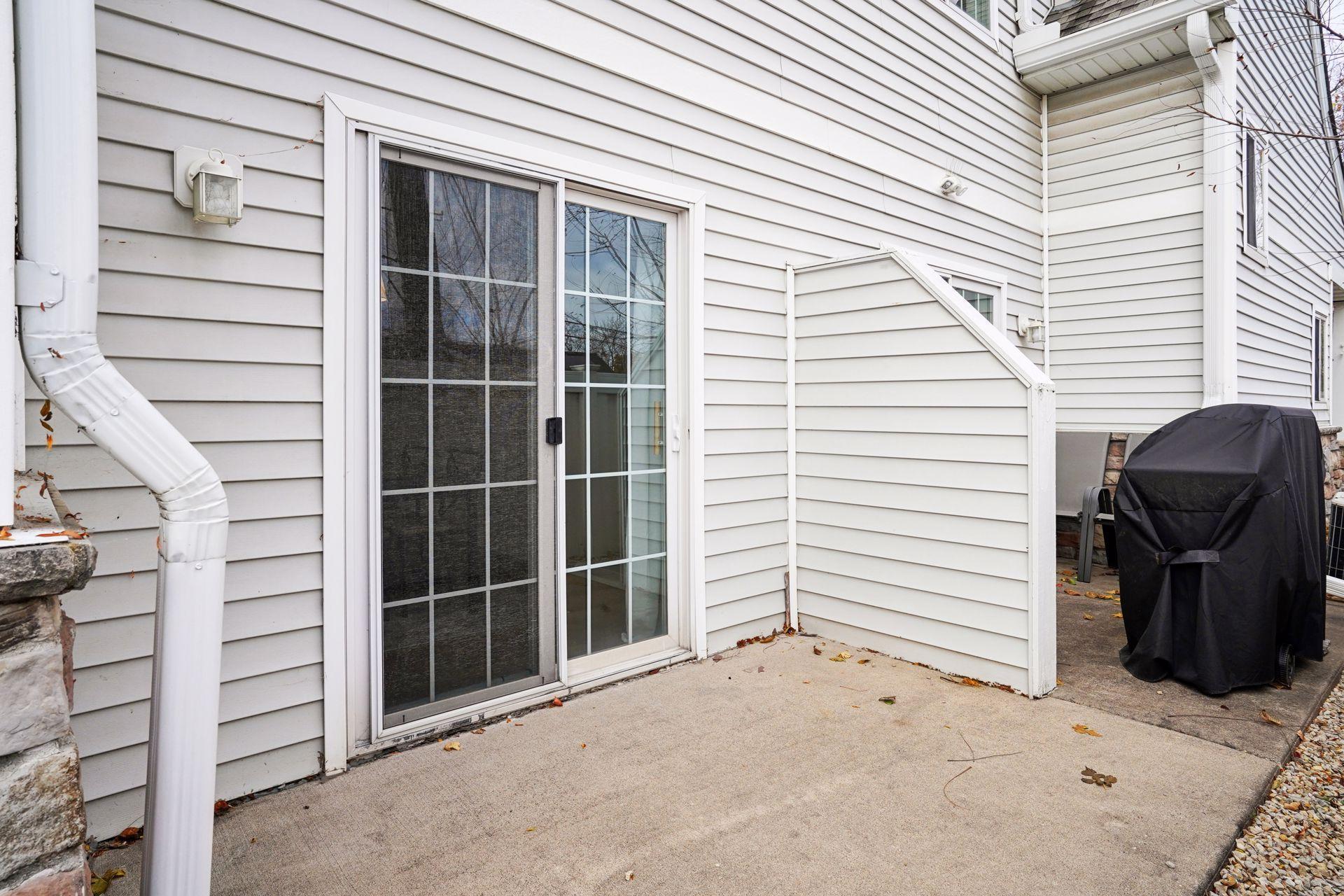7615 Garfield Avenue Unit: 5