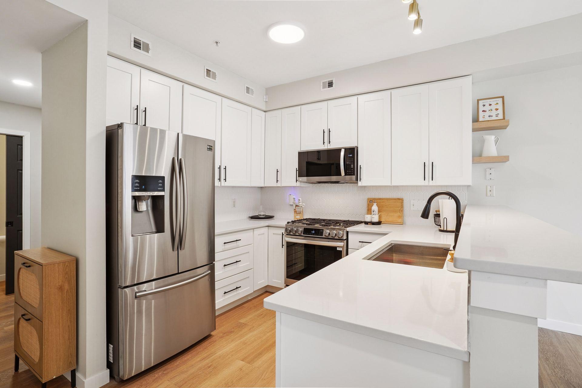 7615 Garfield Avenue Unit: 5