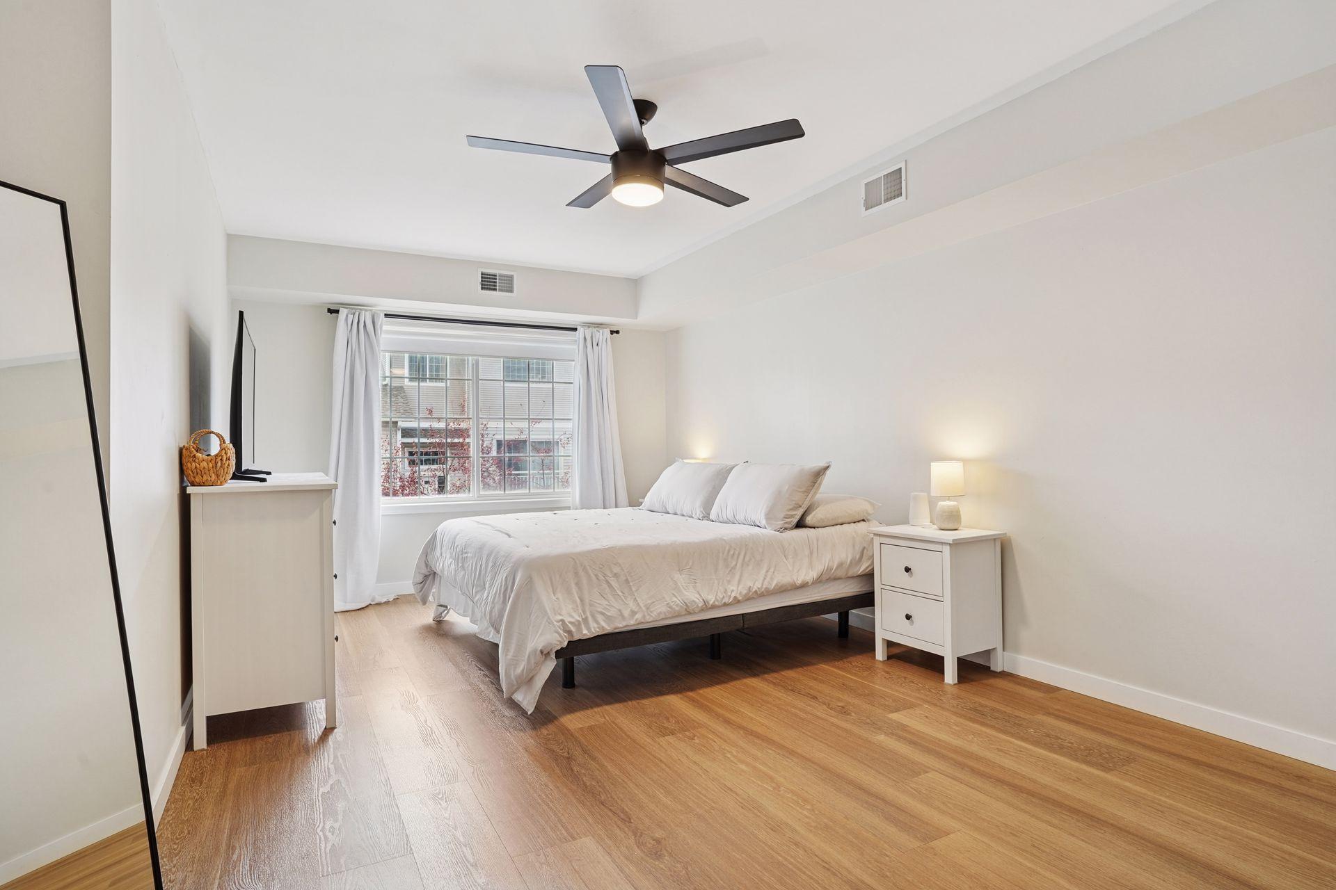 7615 Garfield Avenue Unit: 5