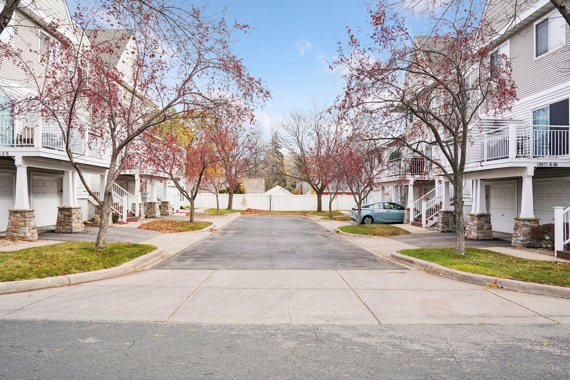 7615 Garfield Avenue Unit: 5