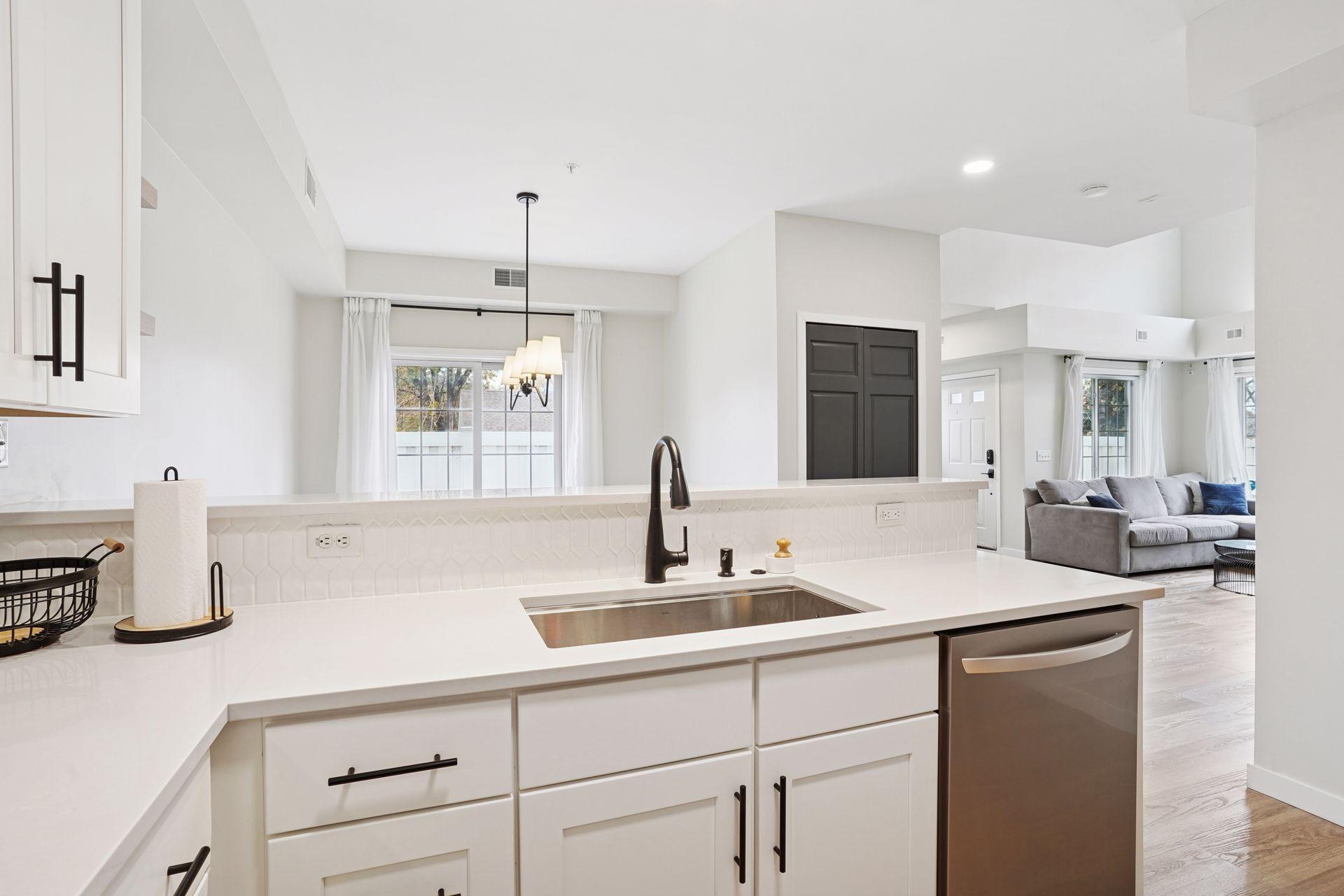 7615 Garfield Avenue Unit: 5