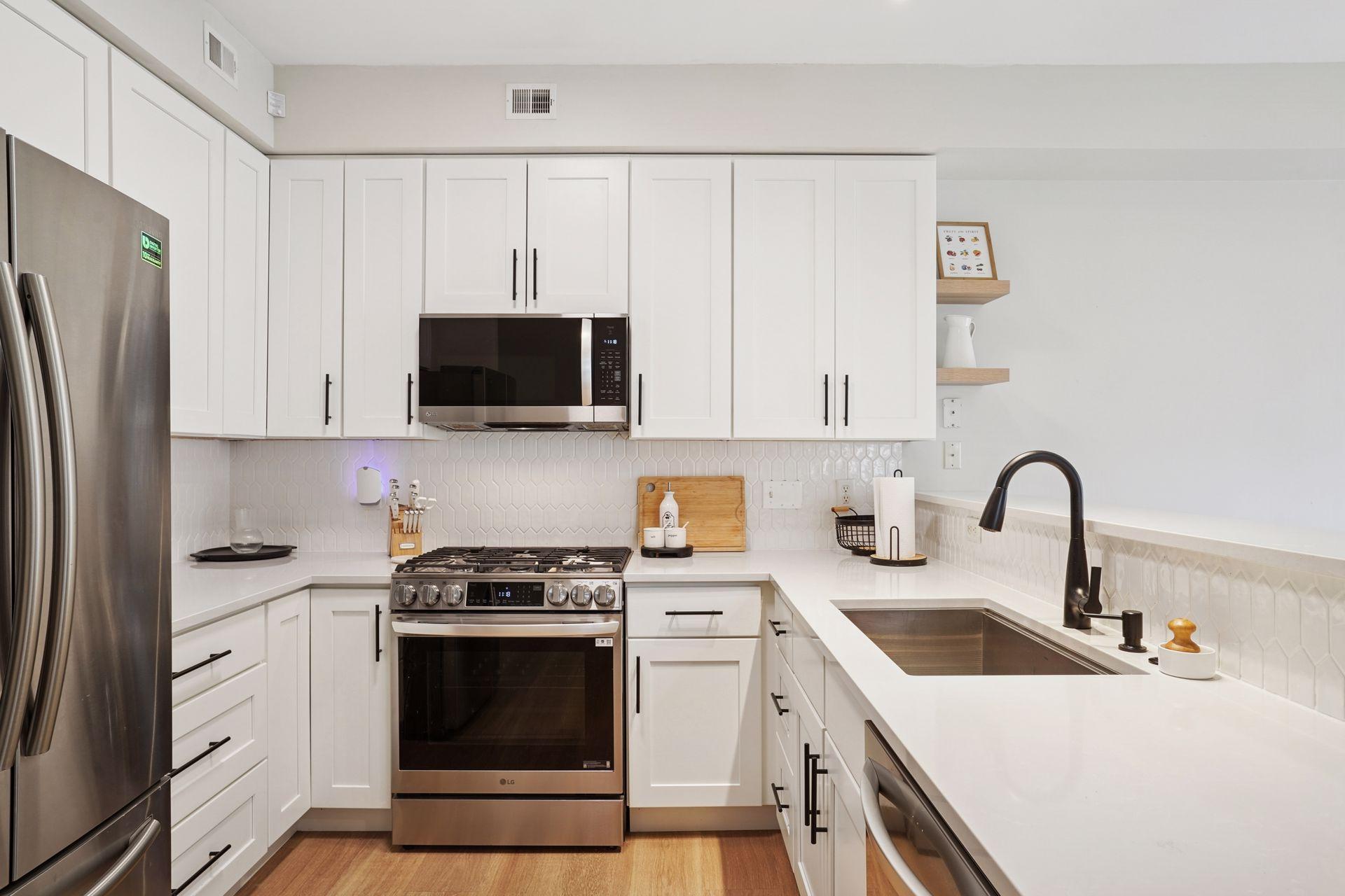 7615 Garfield Avenue Unit: 5