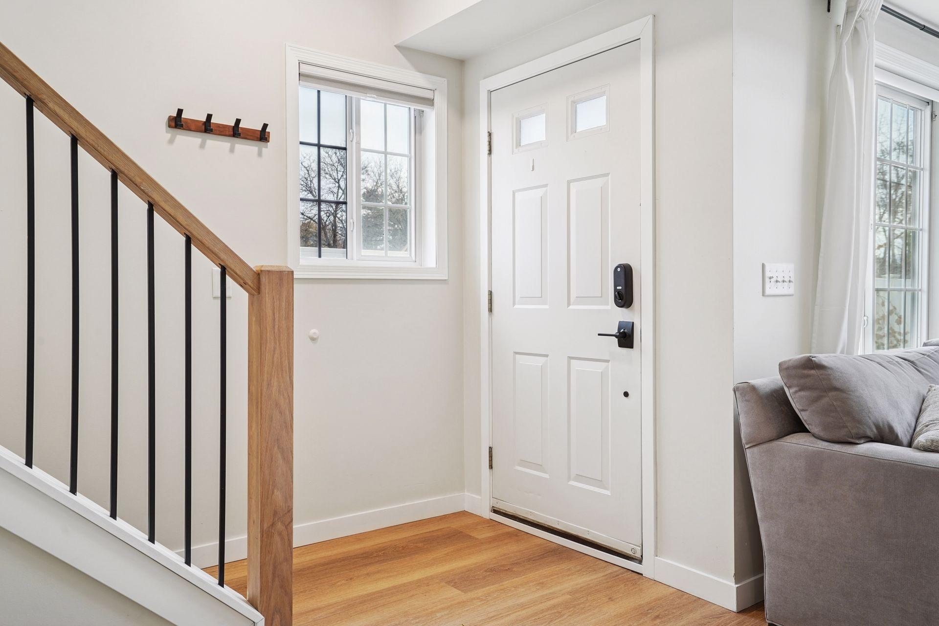 7615 Garfield Avenue Unit: 5