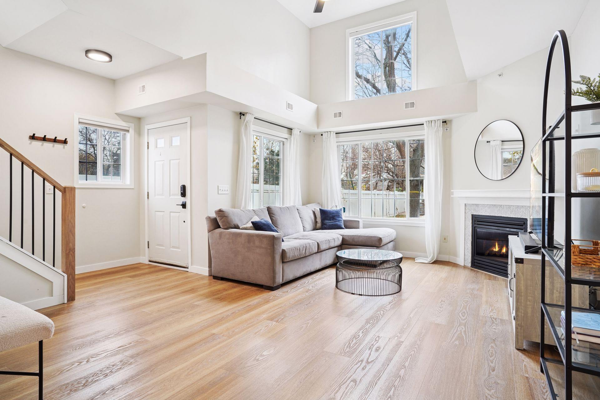 7615 Garfield Avenue Unit: 5