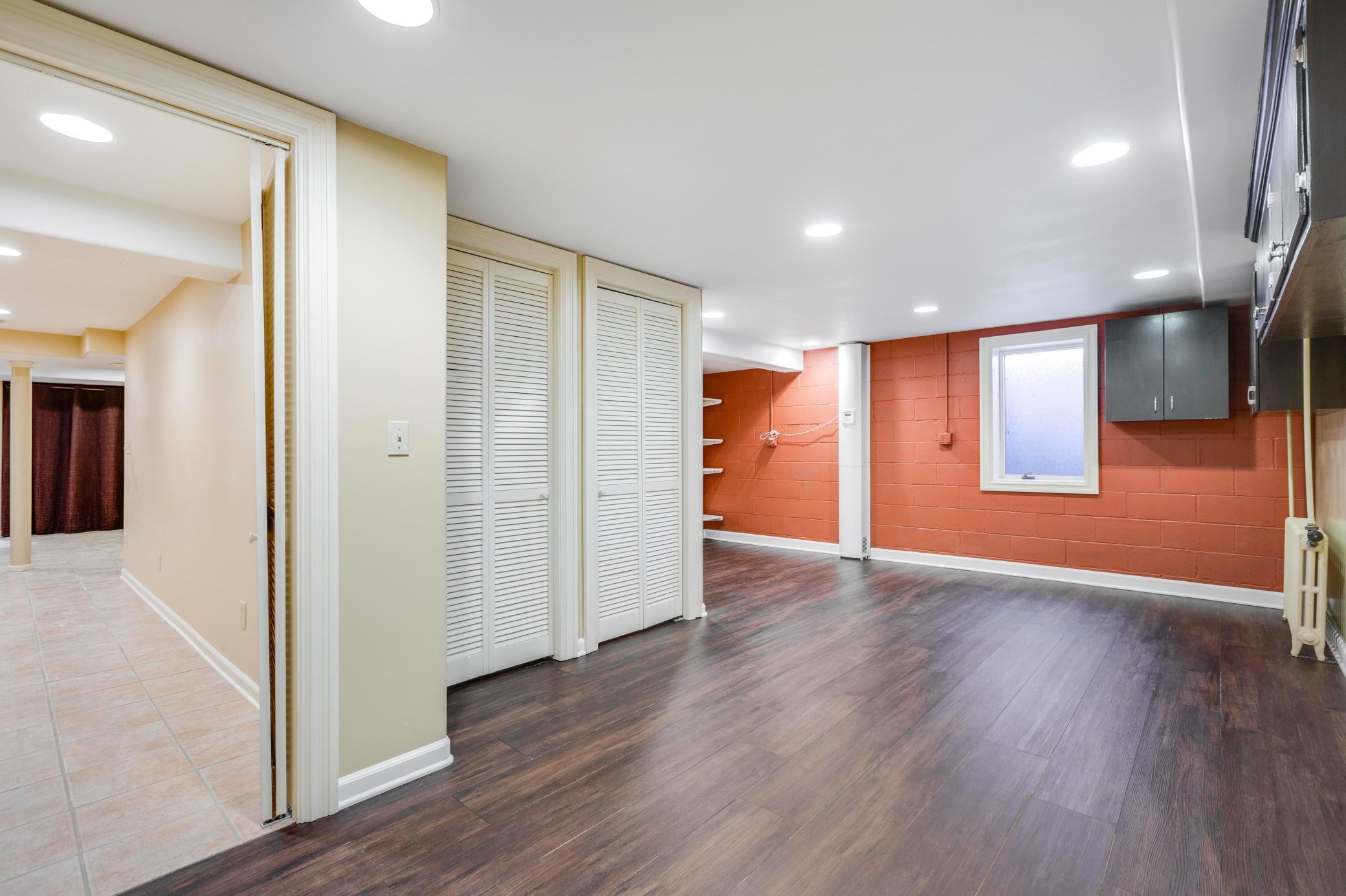 333 W 2nd Street