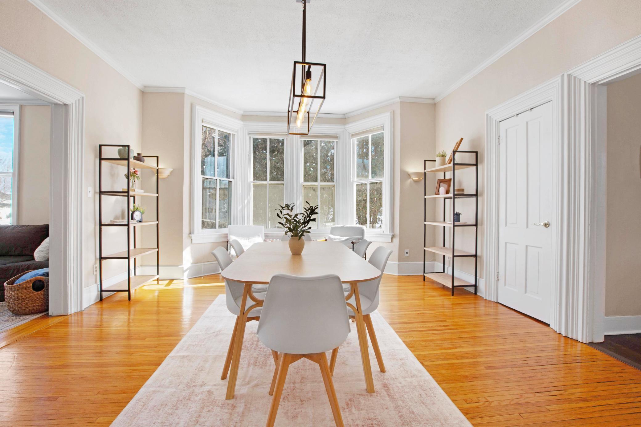 333 W 2nd Street