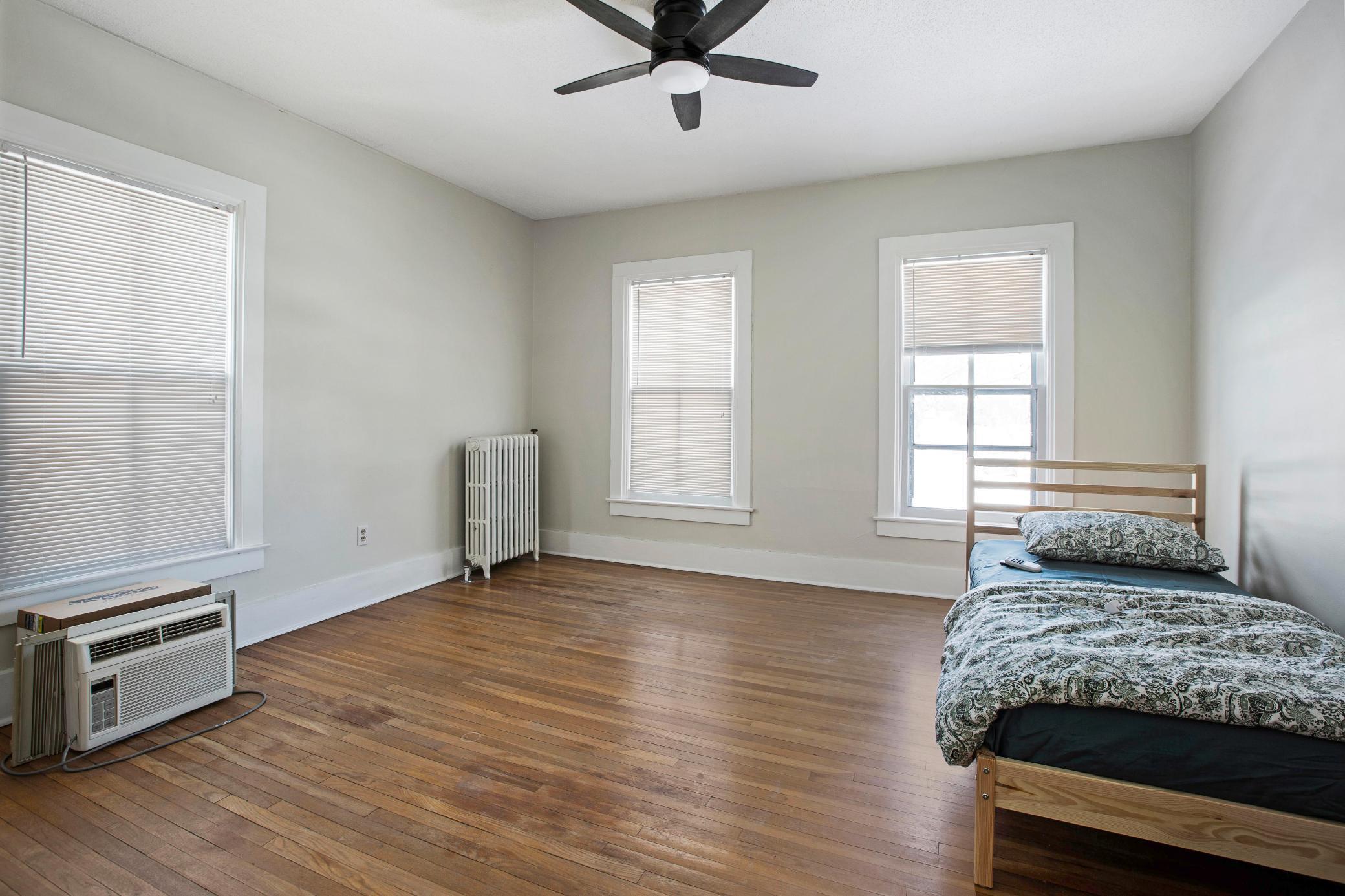 333 W 2nd Street